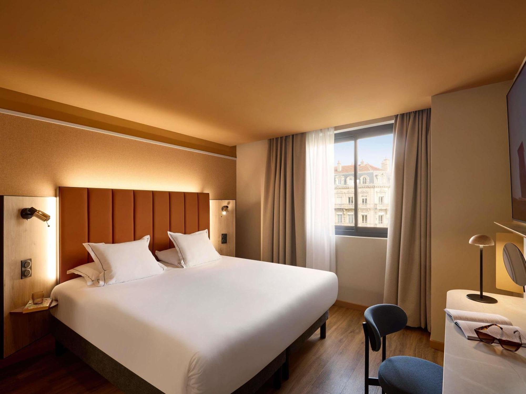 Superior Zimmer mit Kingsize-Bett