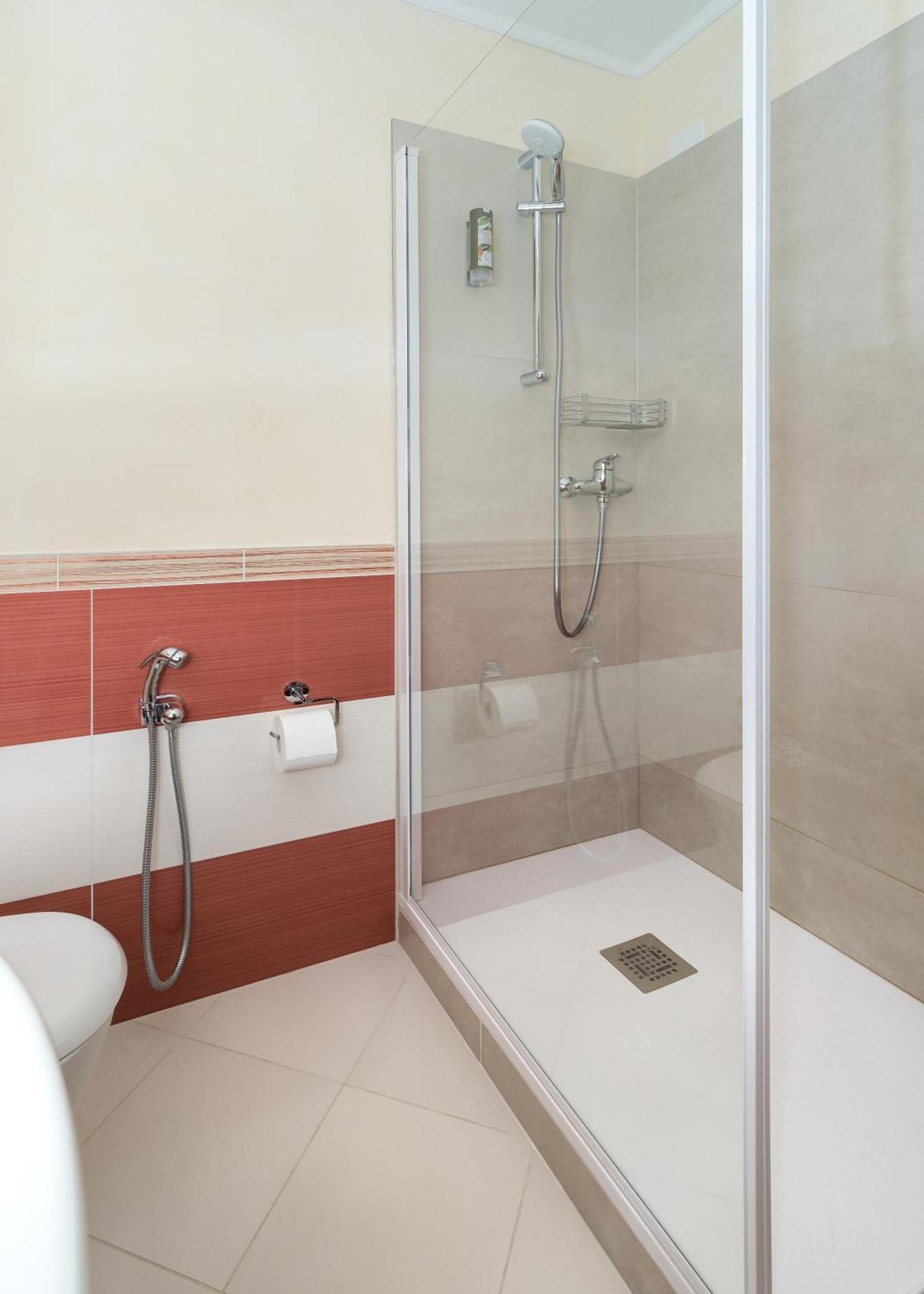 Double or Twin Room Lake View