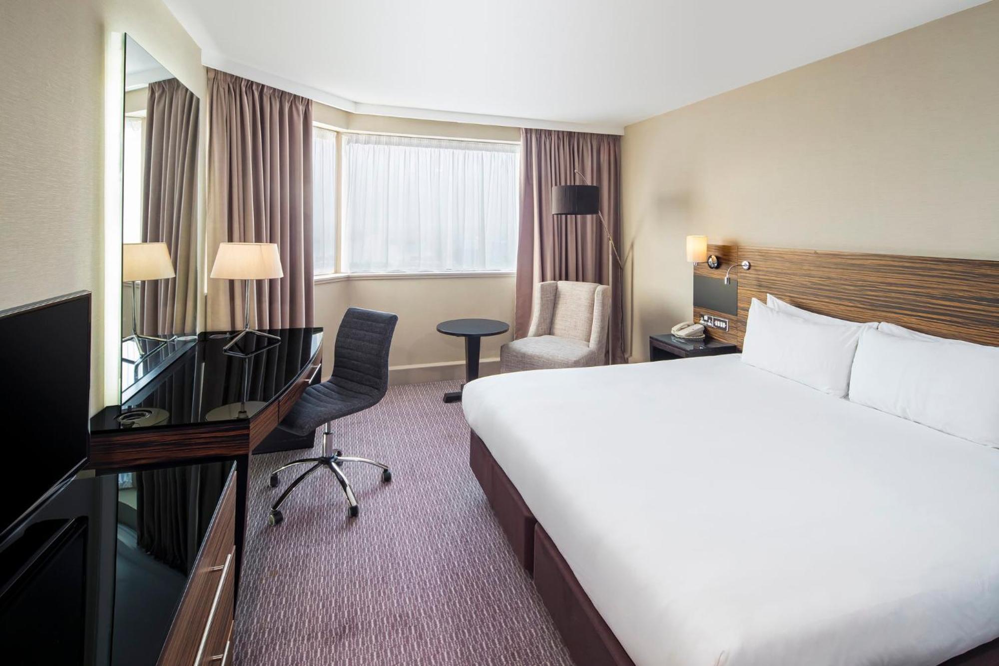 Premium King Room River View