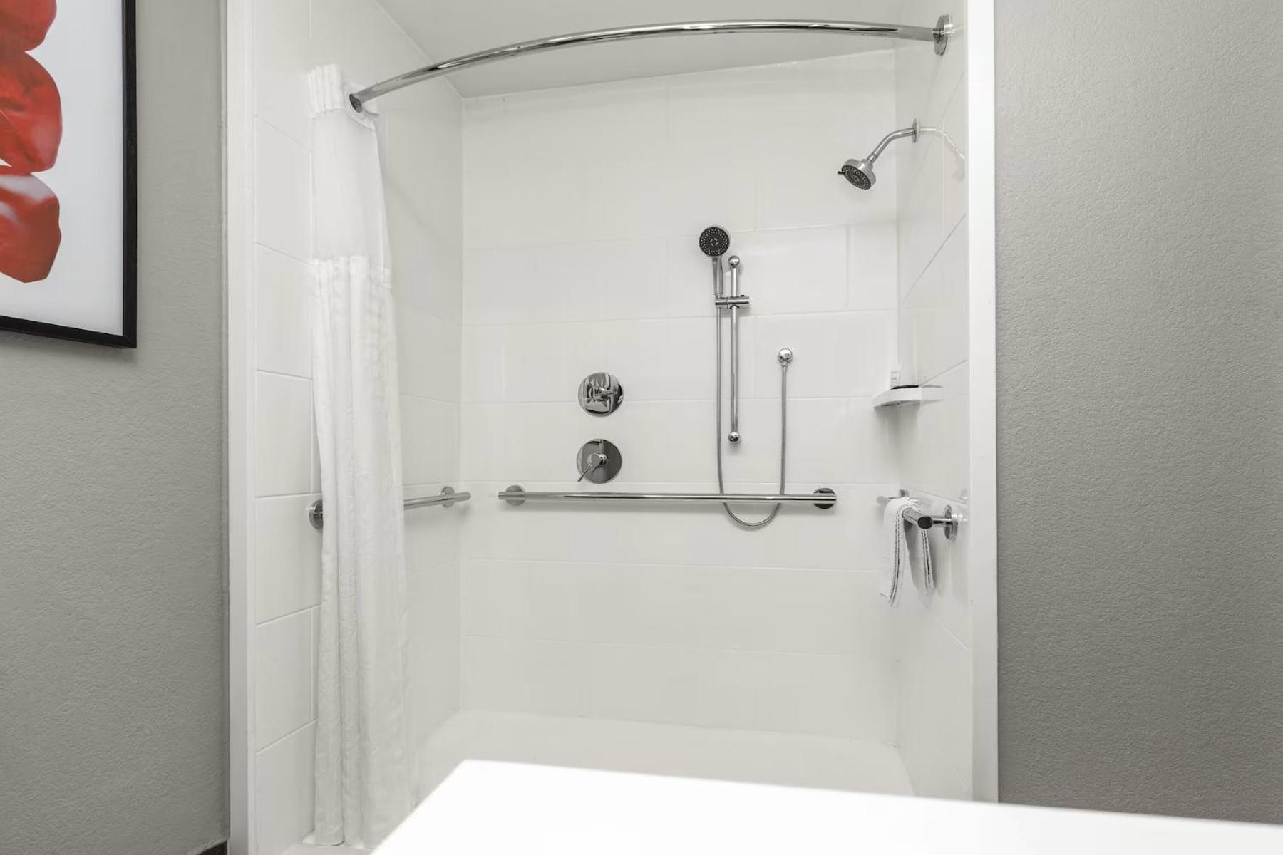 Suite de 1 habitación con 2 camas grandes - Adaptada para personas con movilidad reducida