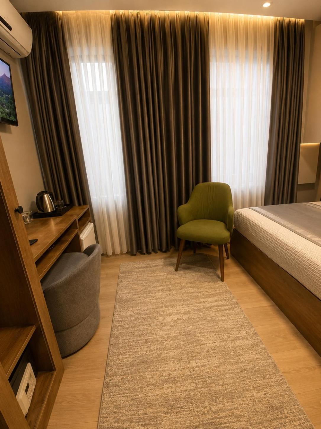 Double Room Private Bathroom