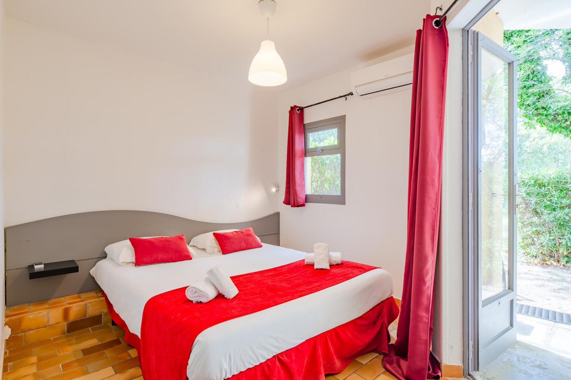 Standard Bedroom Air Conditioning