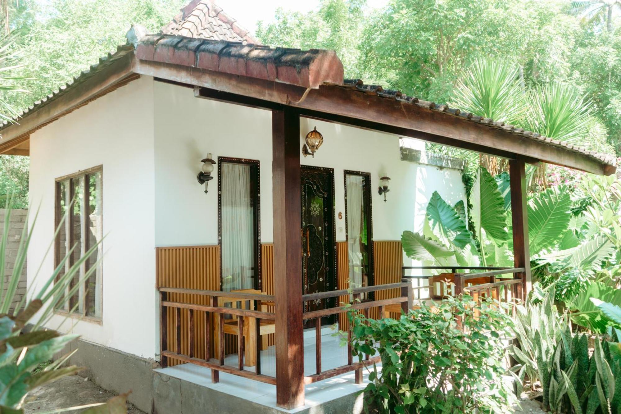Deluxe Bungalow Garden View
