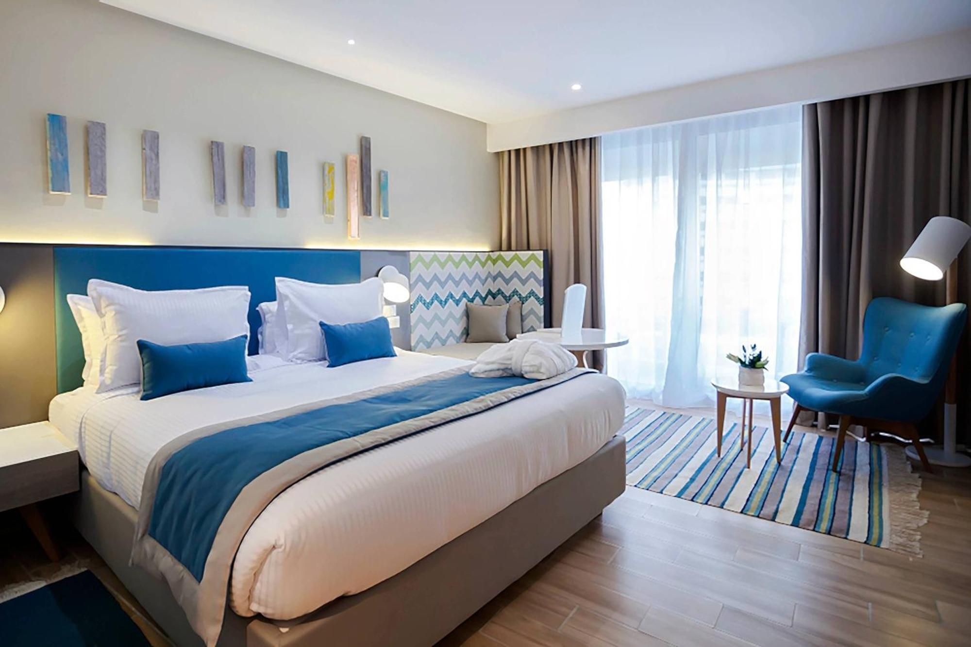 Guest room 1 King Sea view Balcony