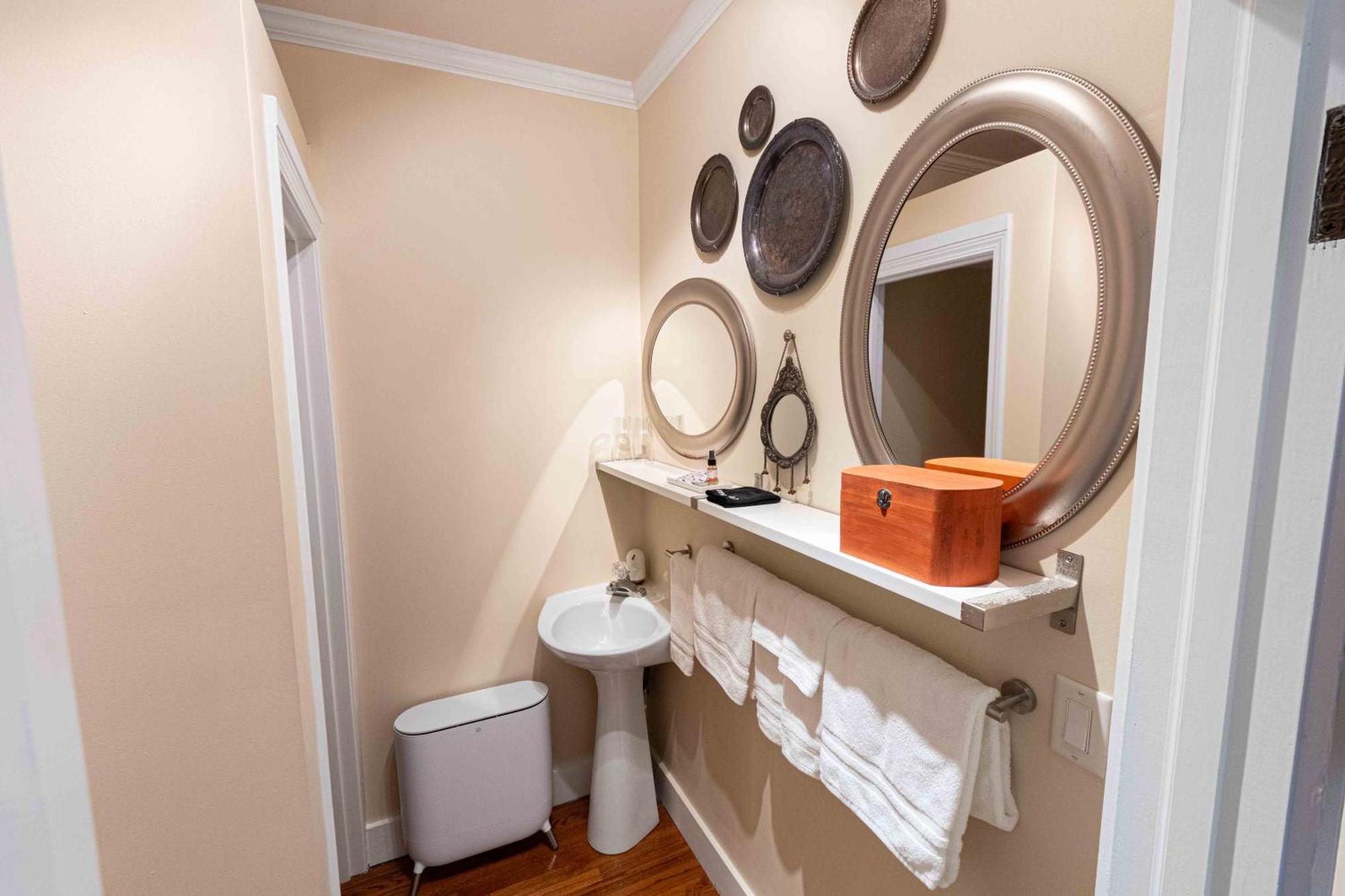 Queen Room