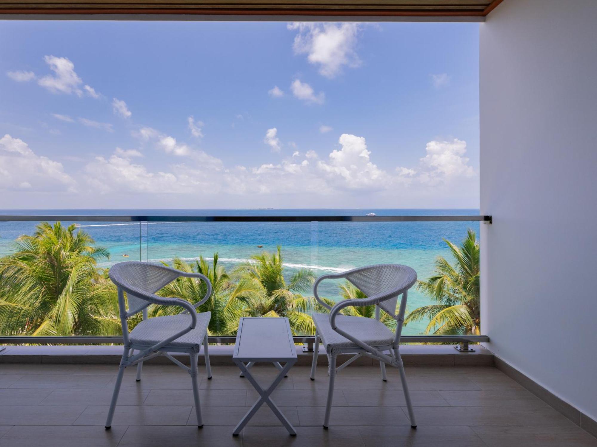 Deluxe Double Room Seaview Balcony