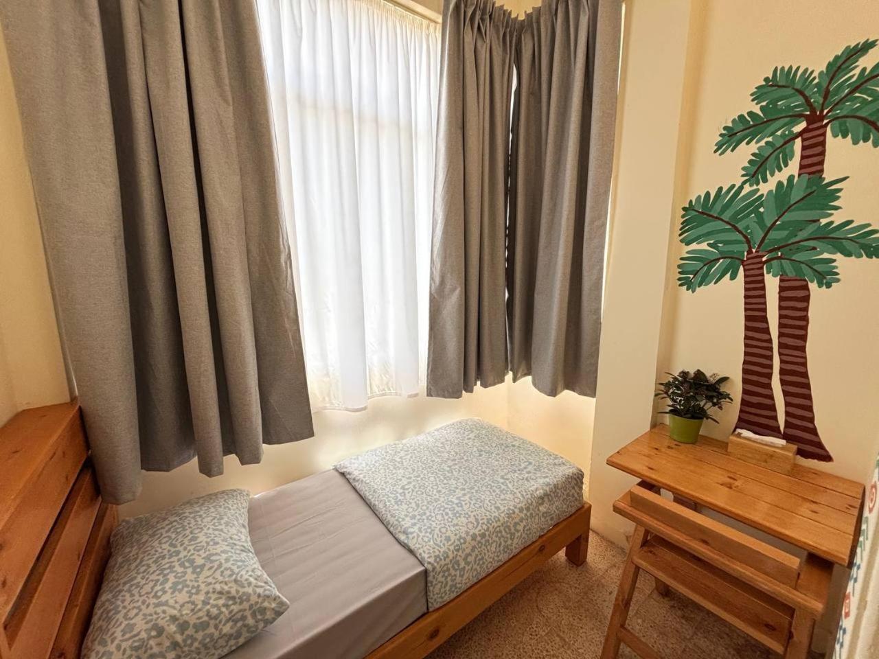 Budget Single Room
