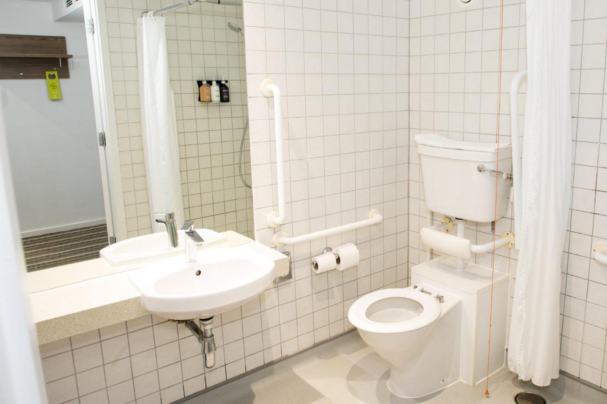 Standard Double Room Disability Access