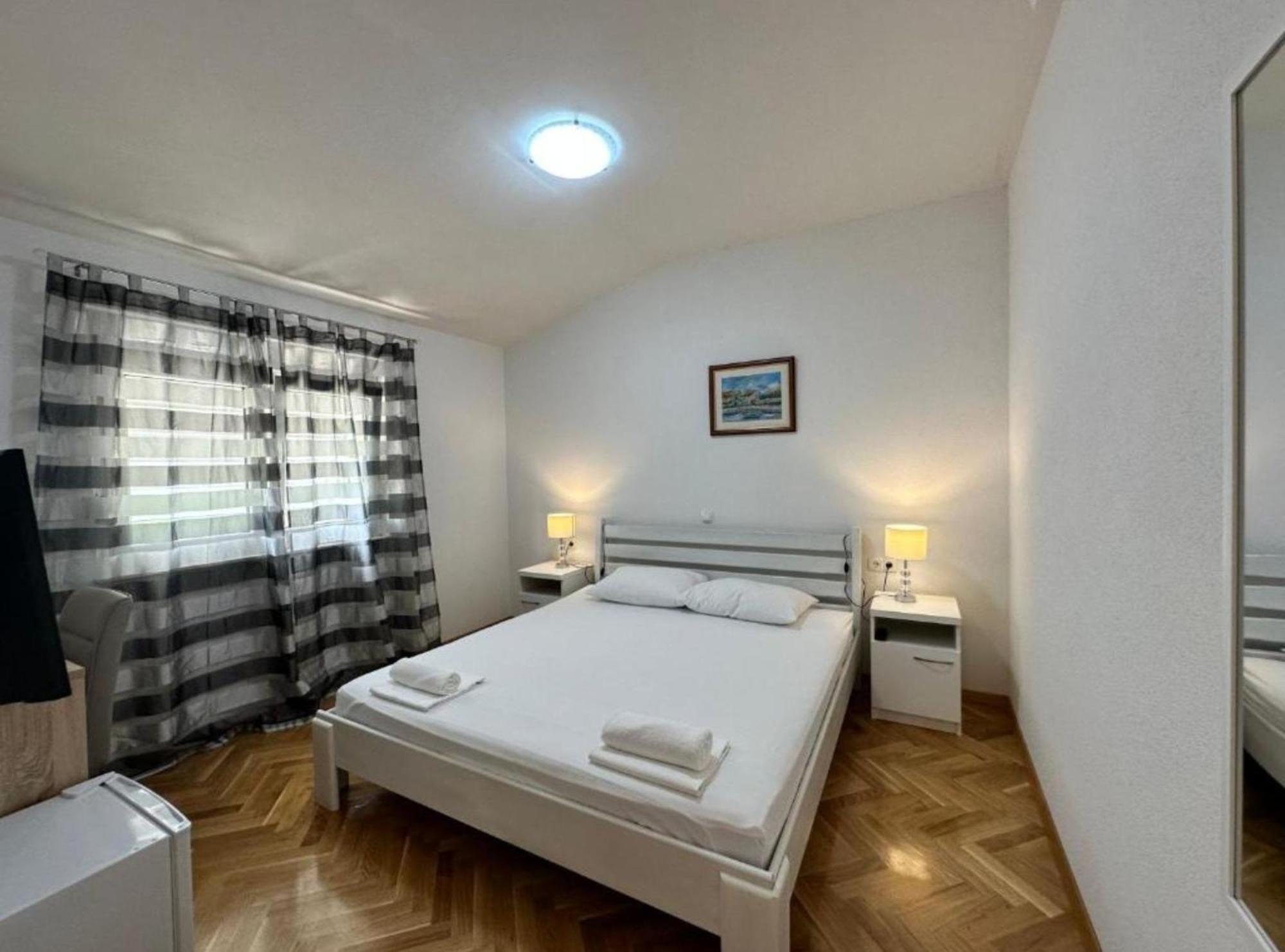 Double Room 7