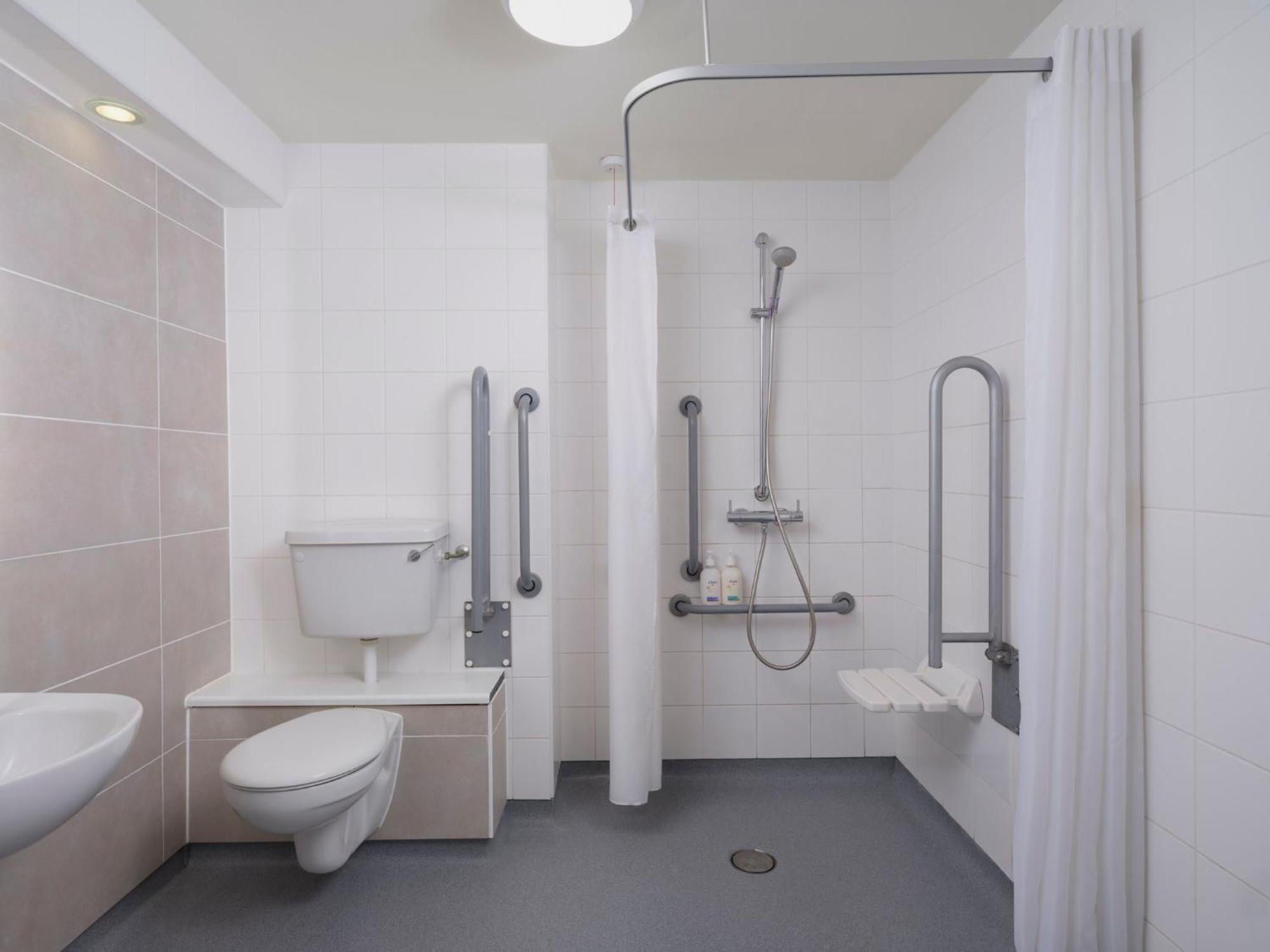 Standard Twin Room - Accessible