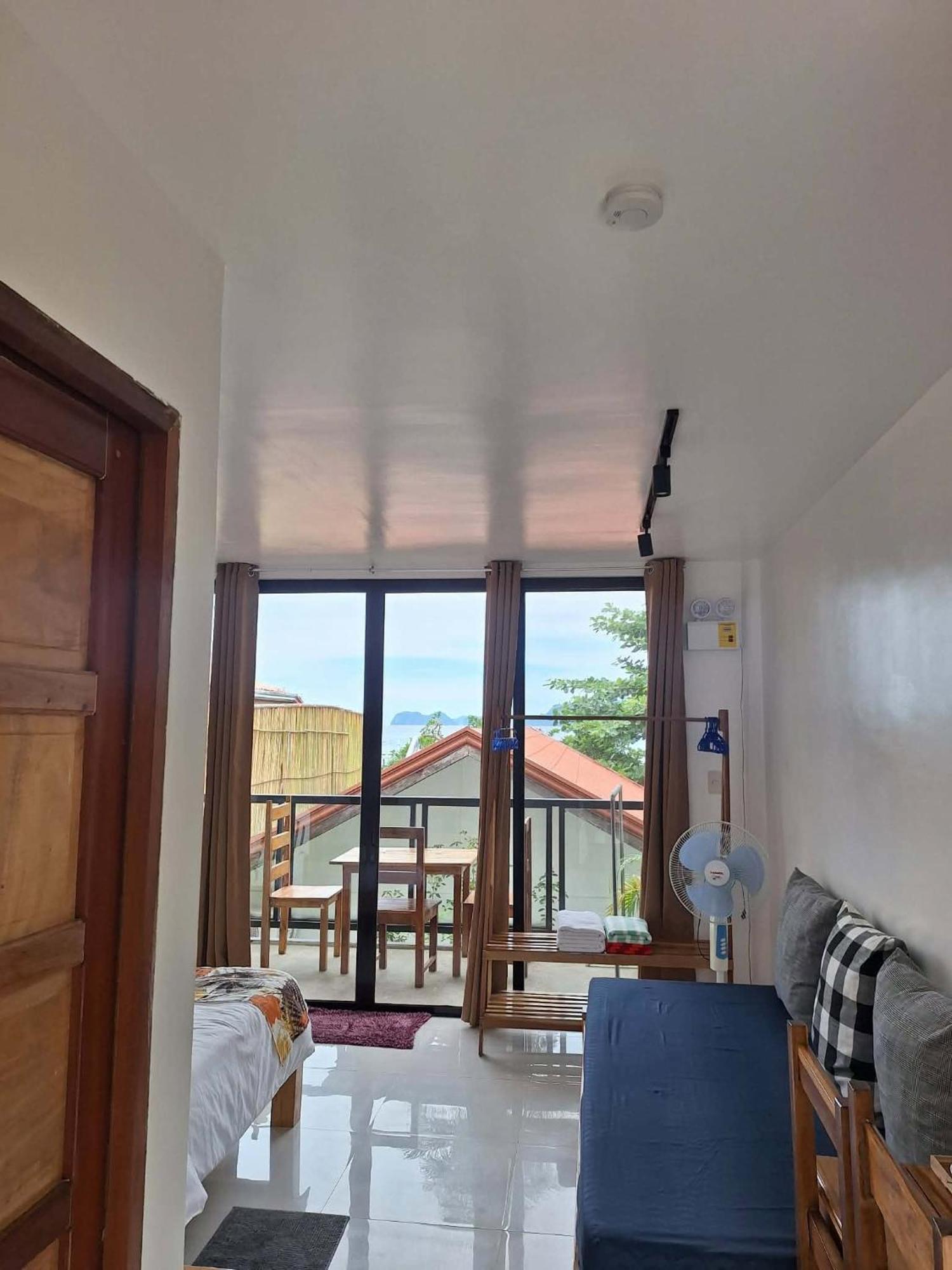 Deluxe Triple Room Sea View