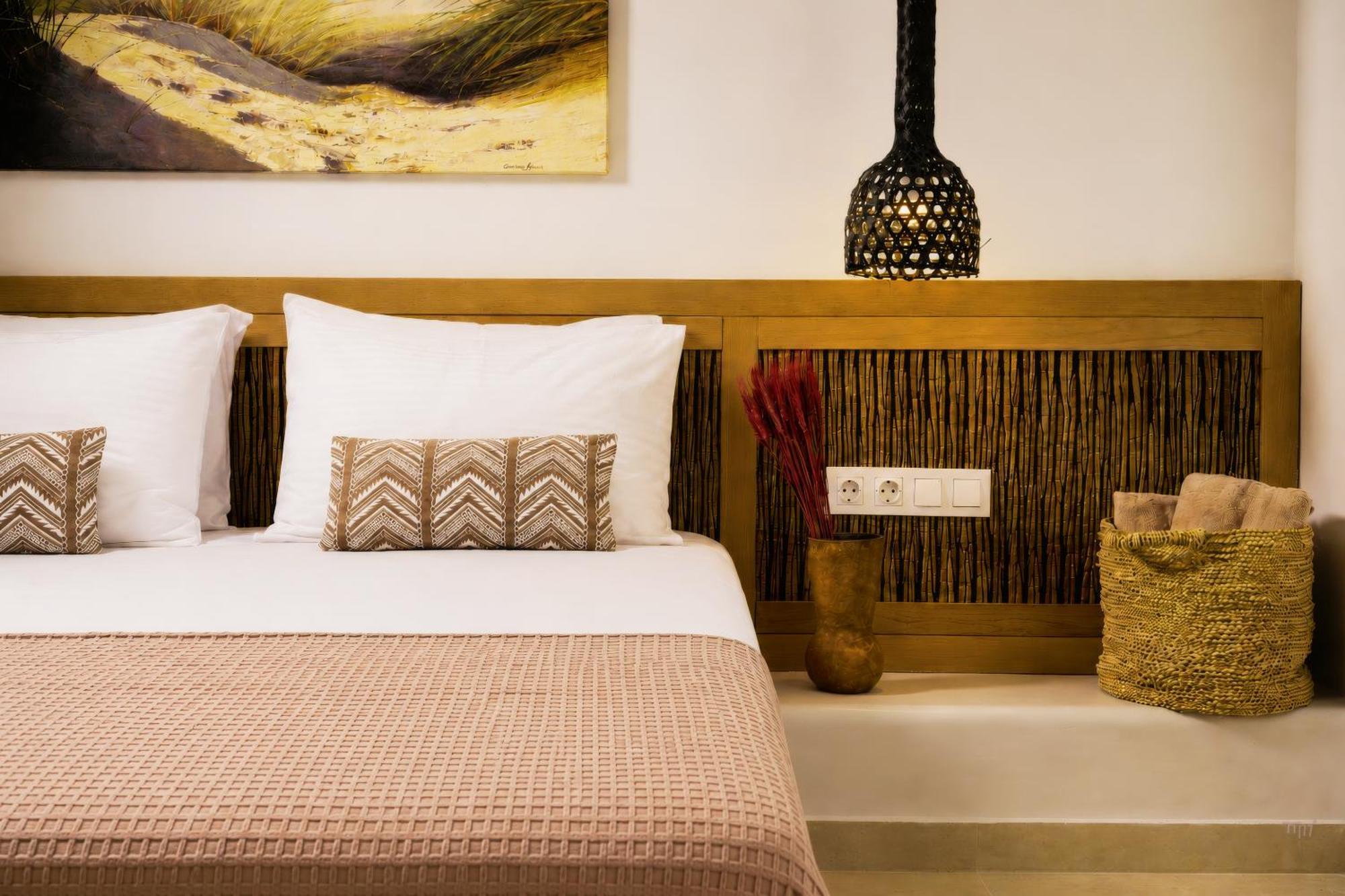 Double Bed Luxury Boutique Suite Private Plunge Pool