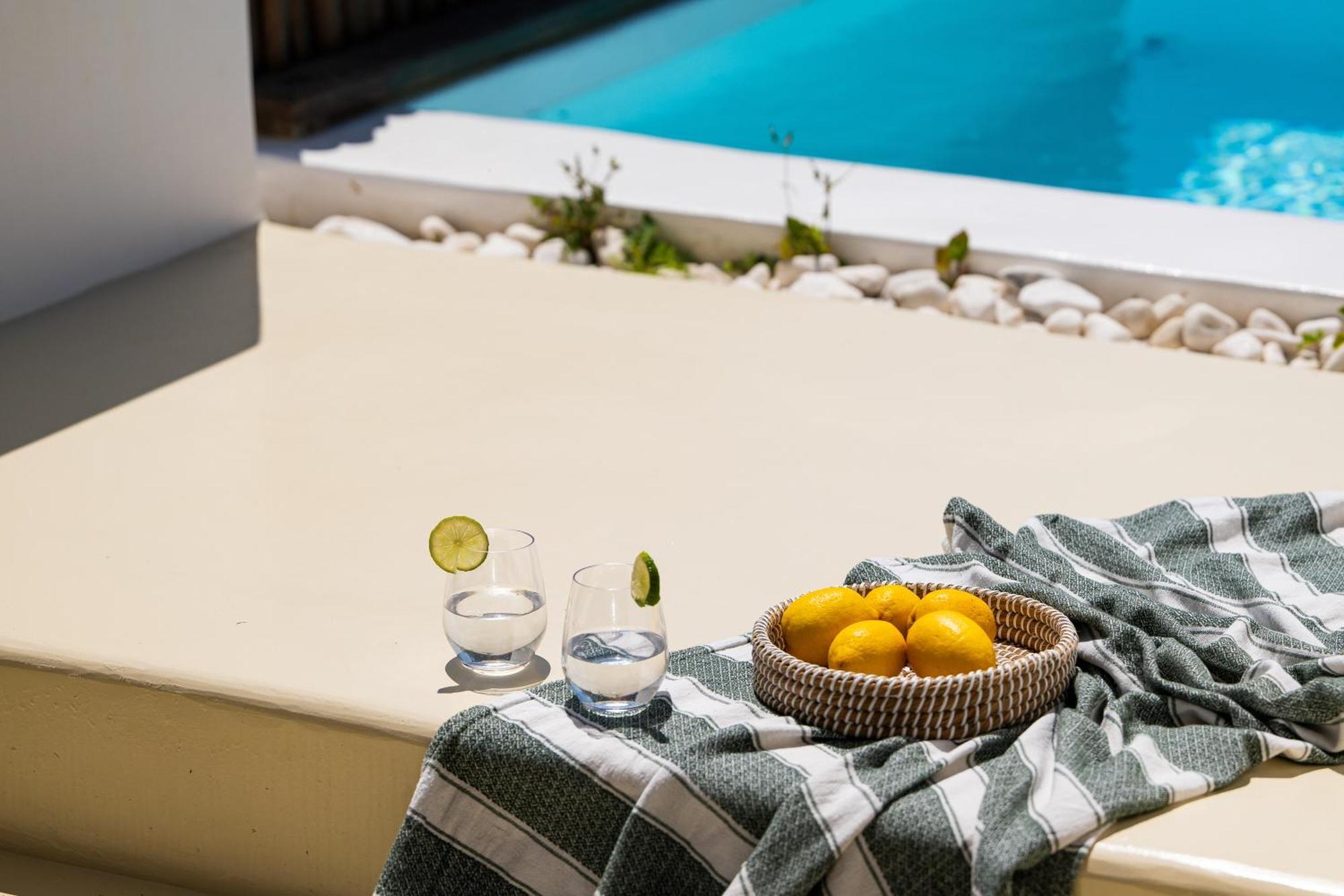 Double Bed Luxury Boutique Suite Private Plunge Pool
