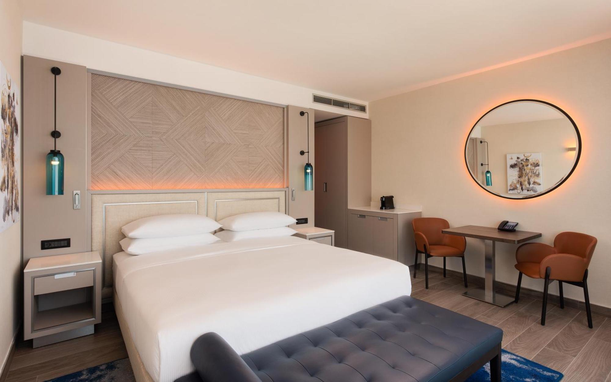 Deluxe King Room Balcony Sea View