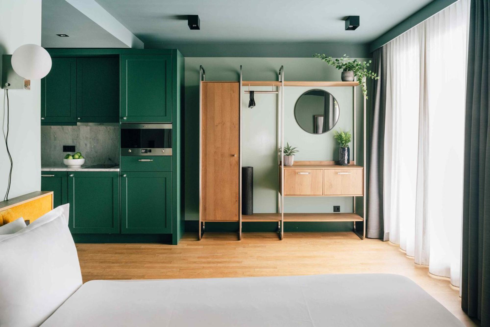 One Bedroom Open Plan Suite