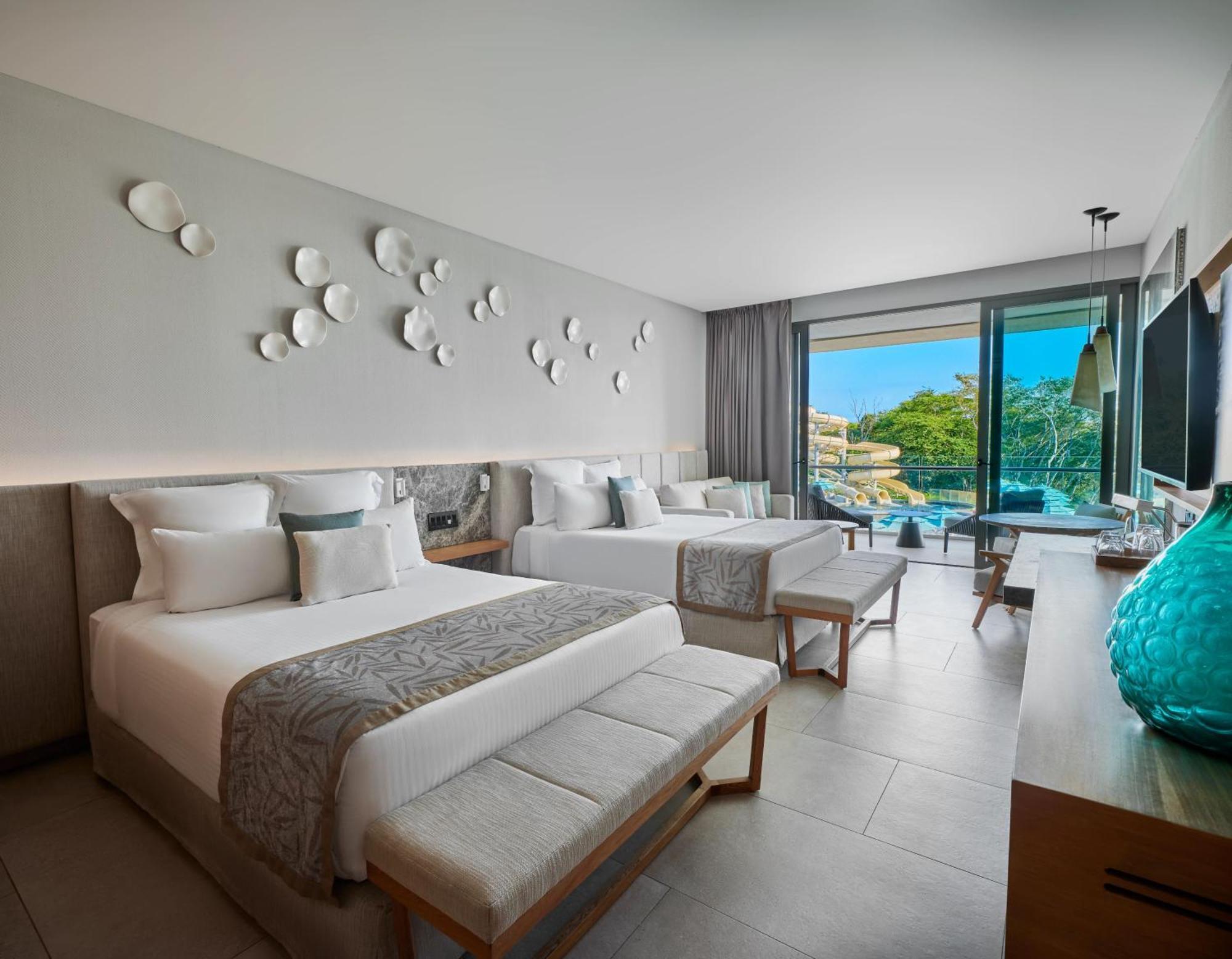 Junior Suite Pool View