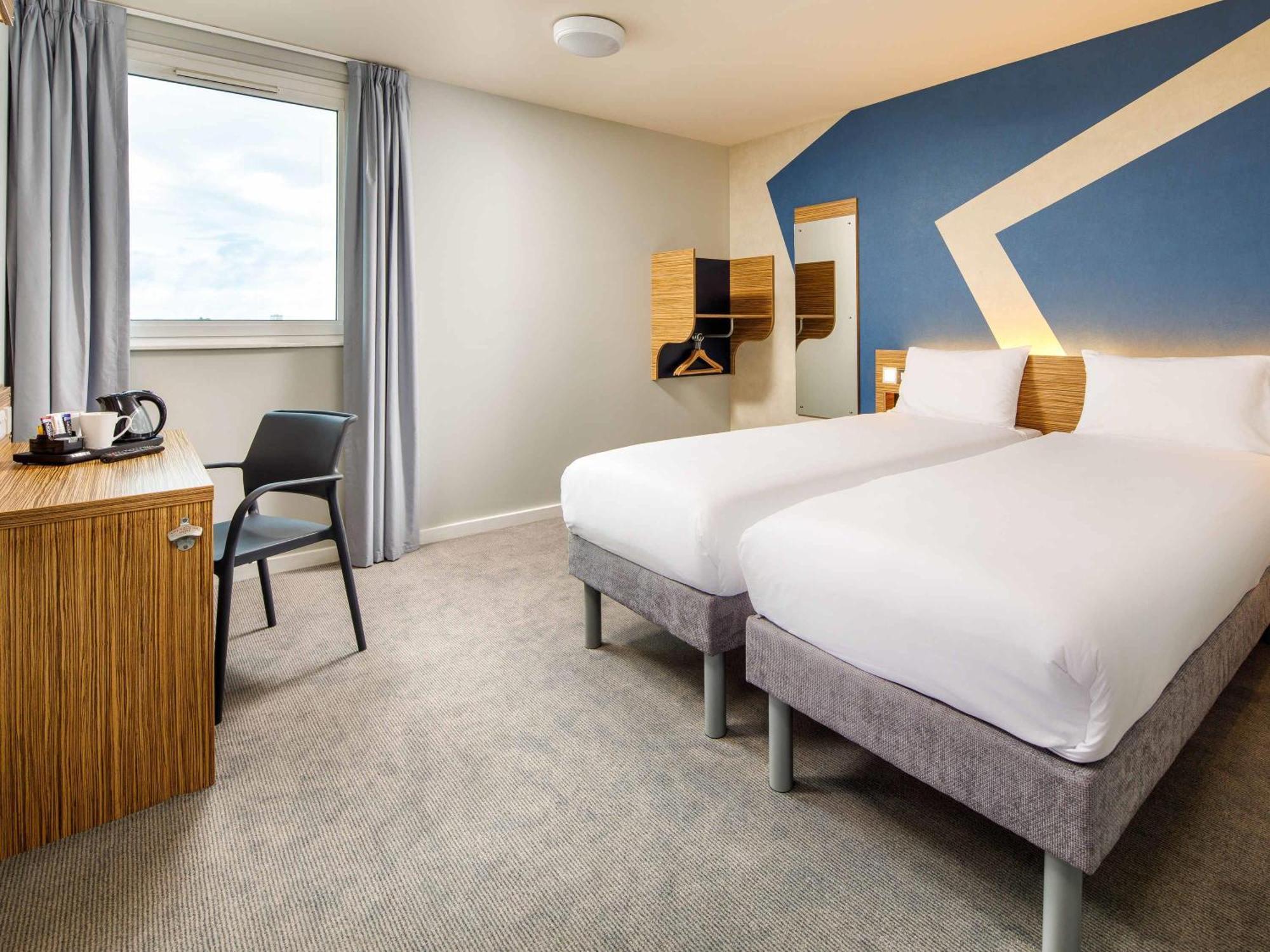 Accessible Room Two Single Beds