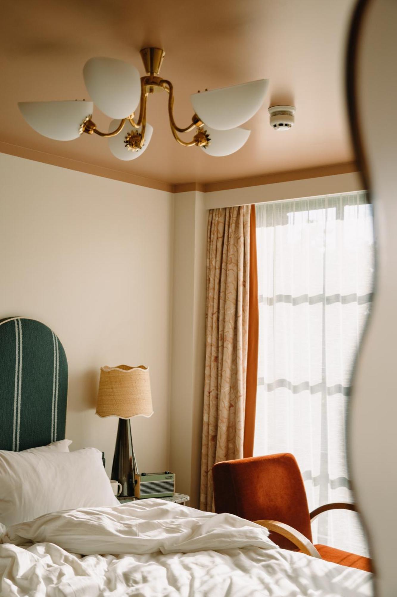 Roomy