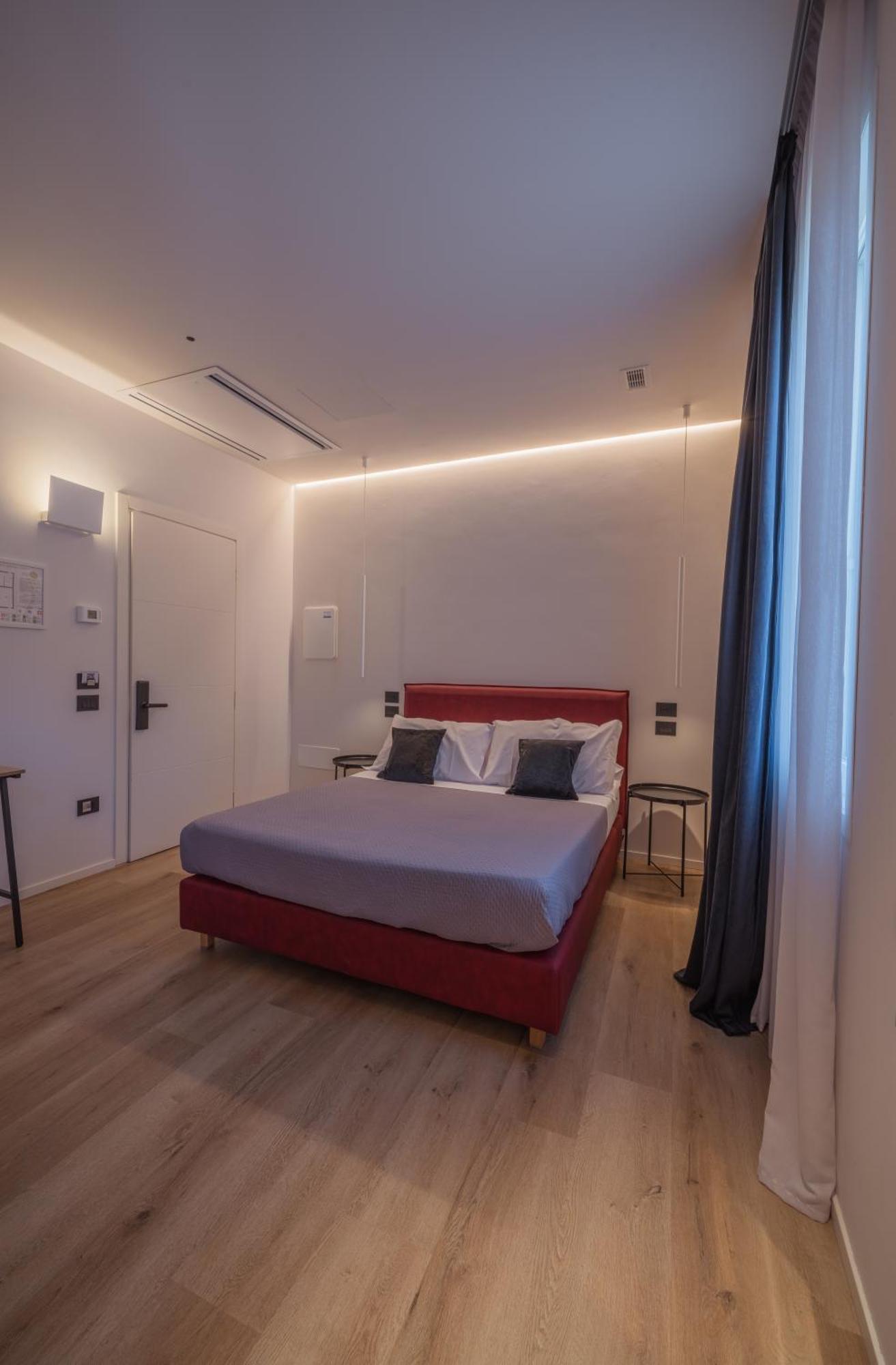 Double Room Private Bathroom