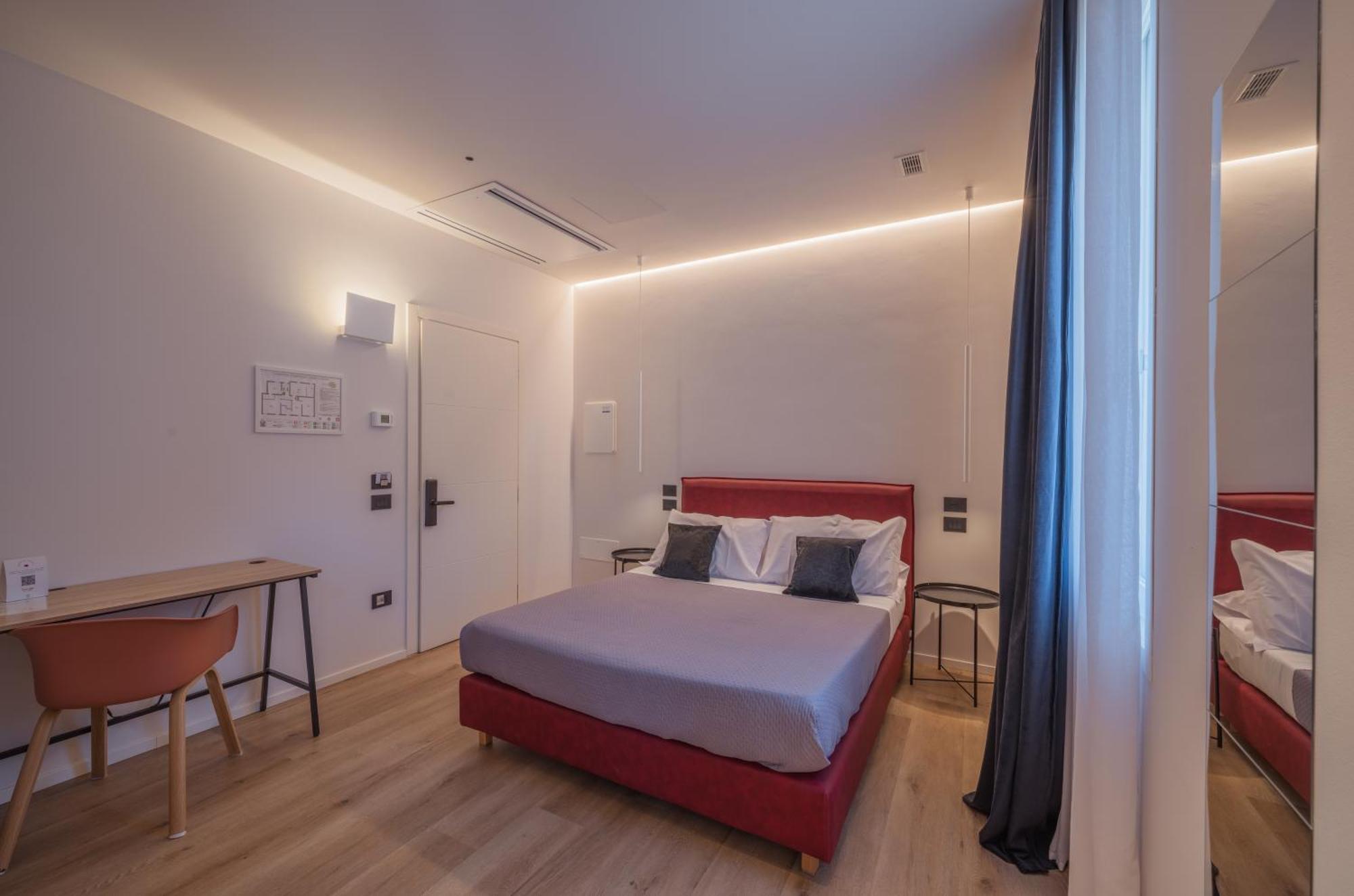 Double Room Private Bathroom