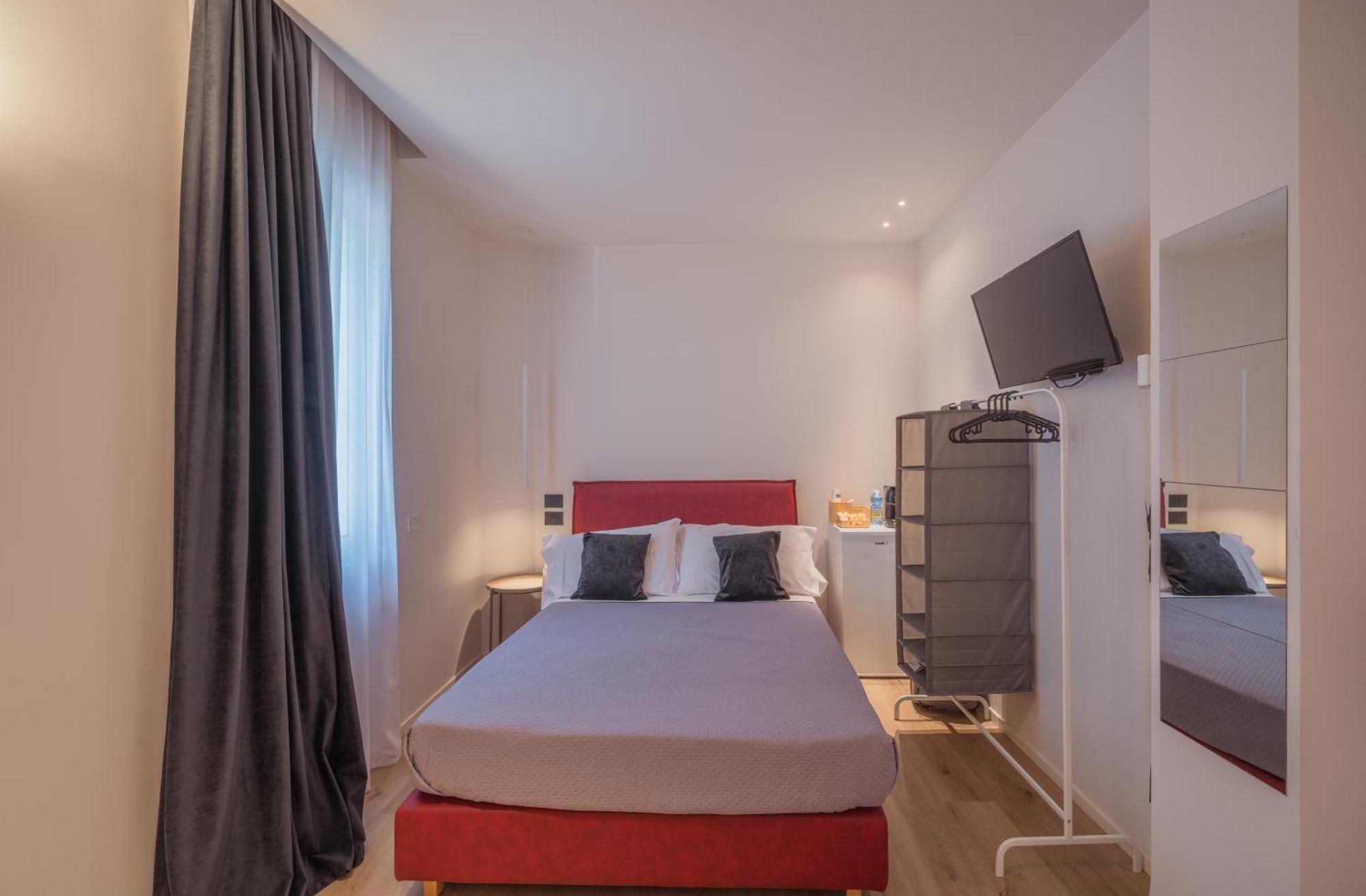 Double Room Private Bathroom
