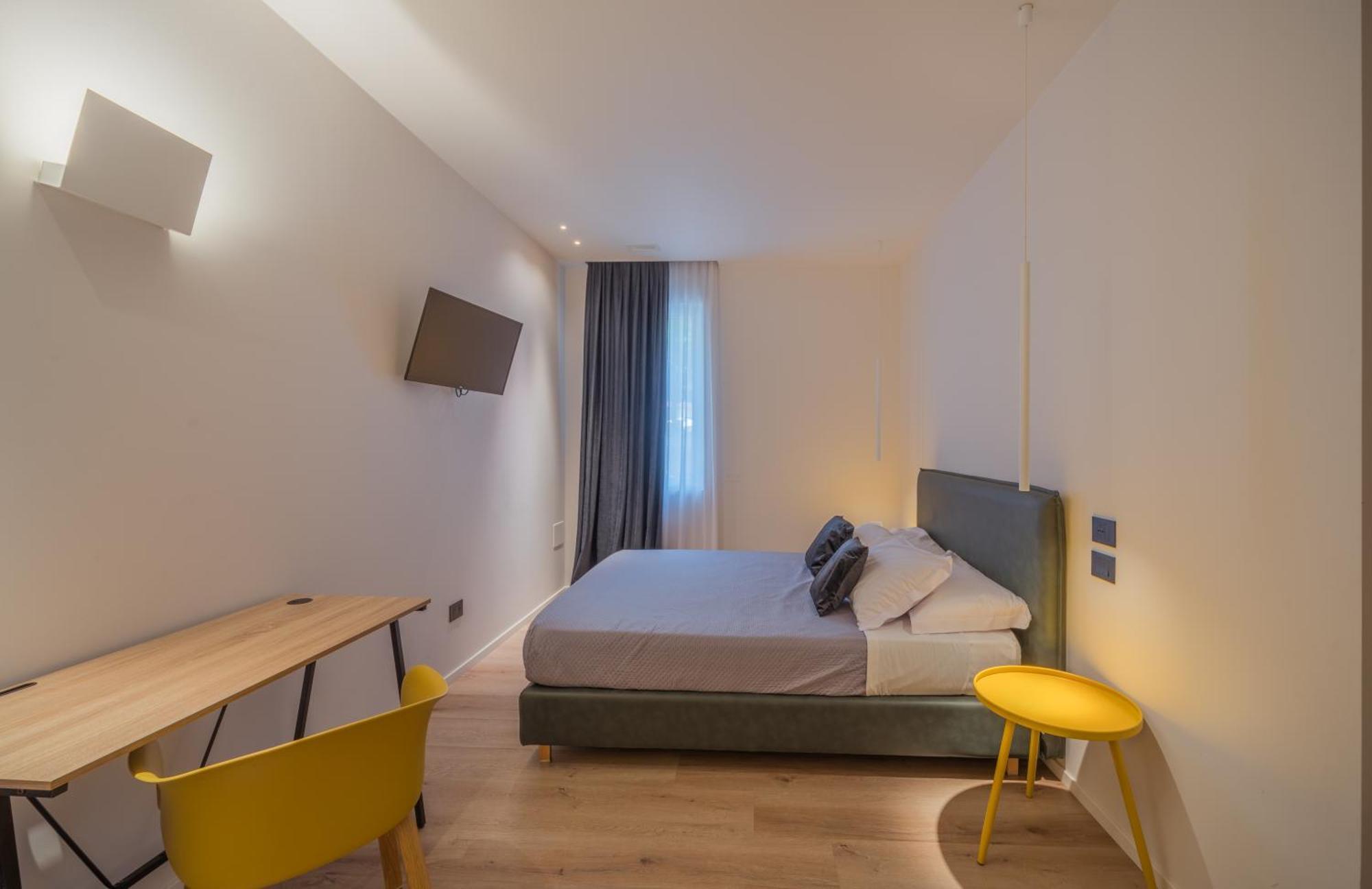 Double Room Private Bathroom