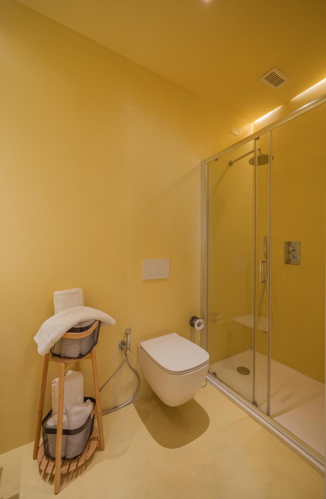 Double Room Private Bathroom