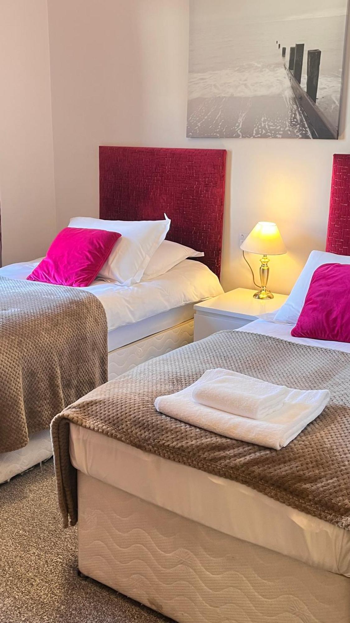 Standard Twin Room
