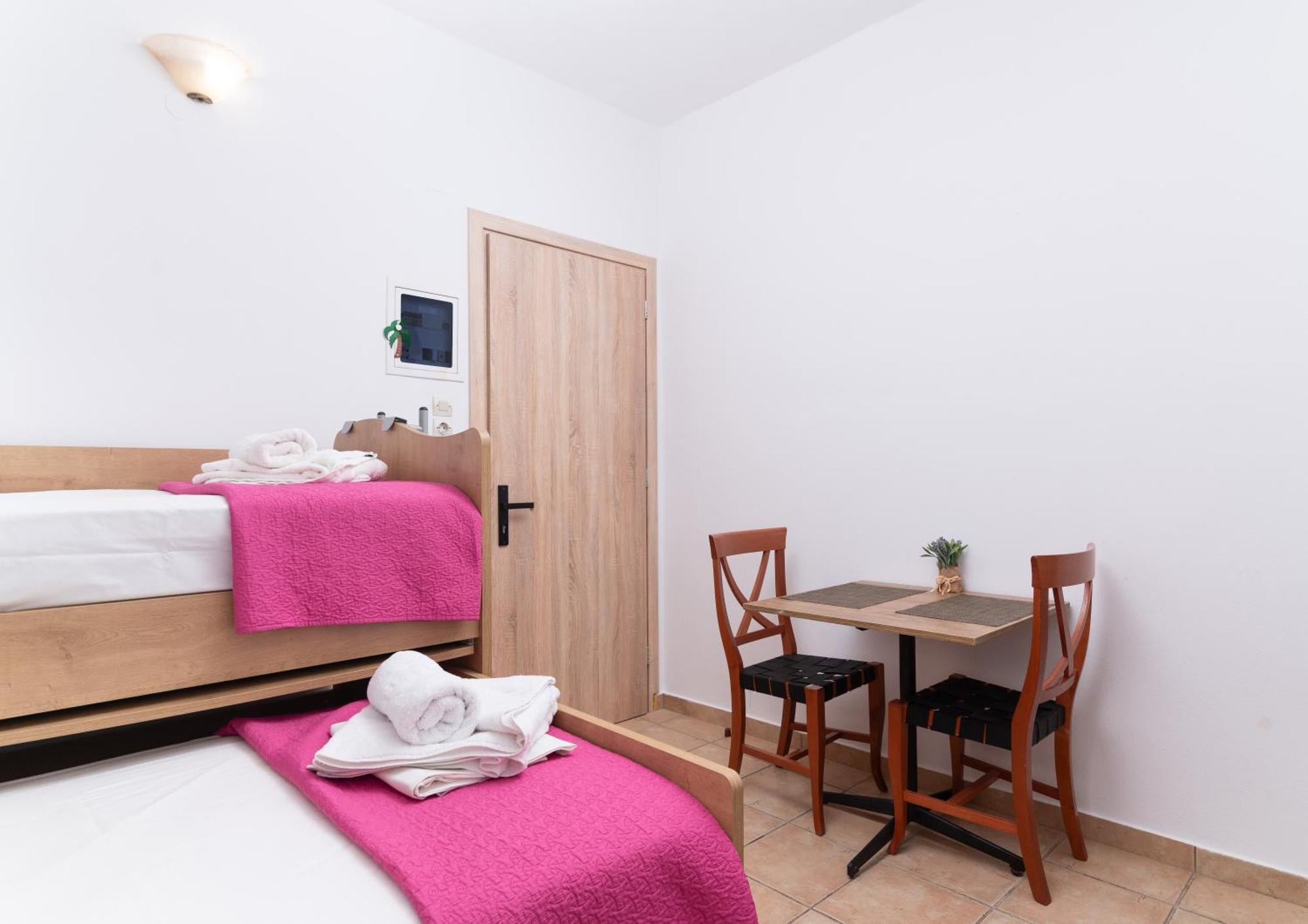 Two-Bedroom Apartment the Annex Directly Opposite the Main Building
