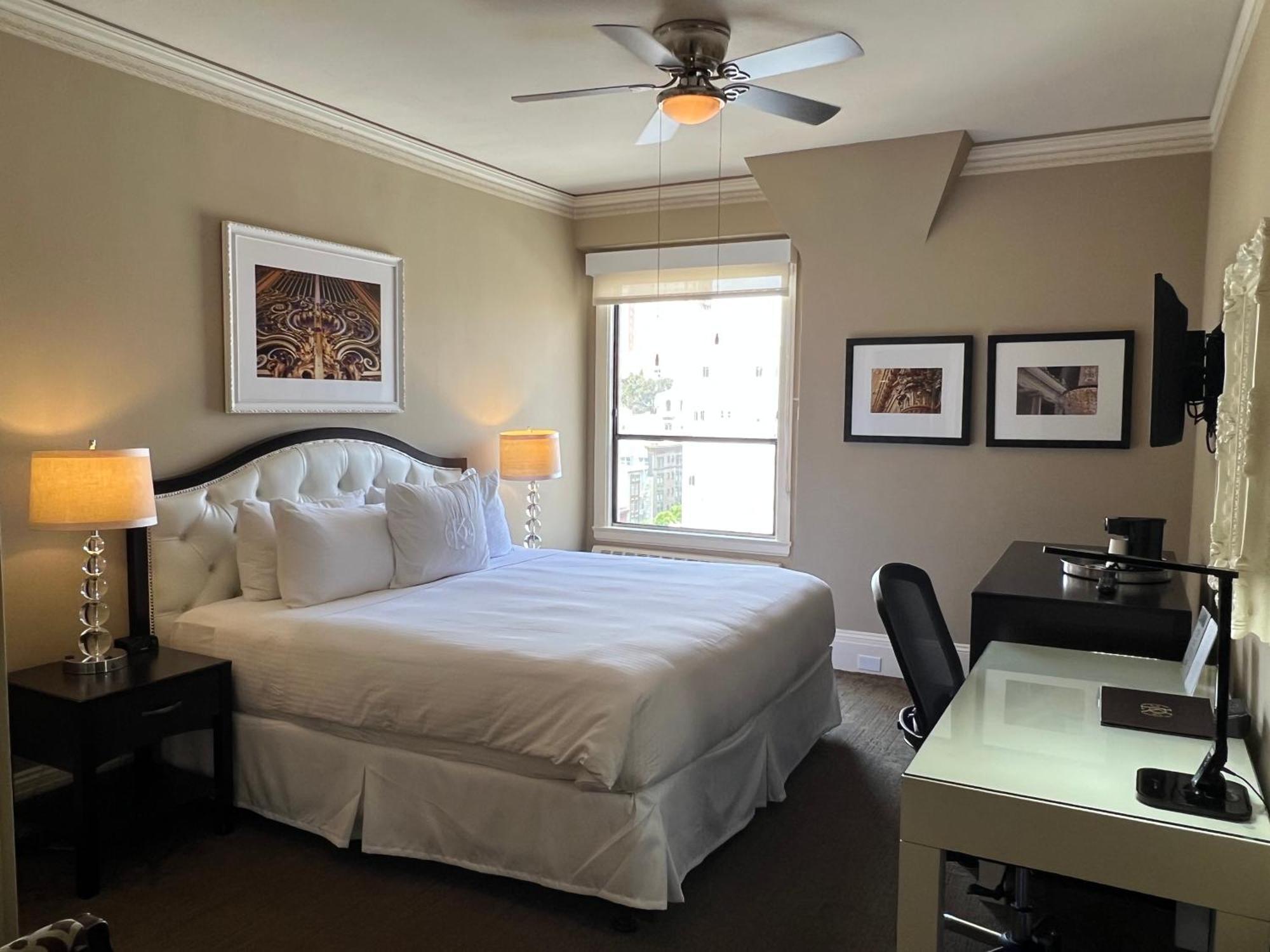 Superior King Room
