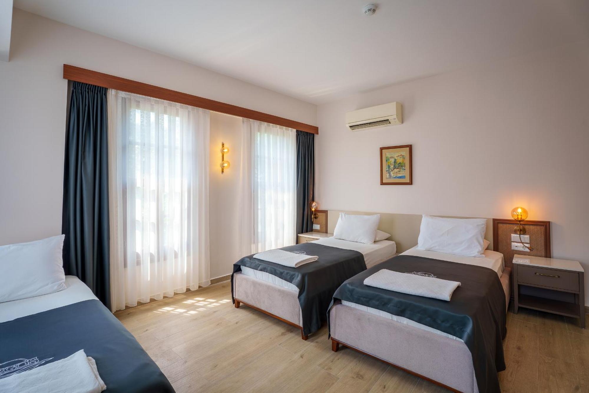 Triple Room City View