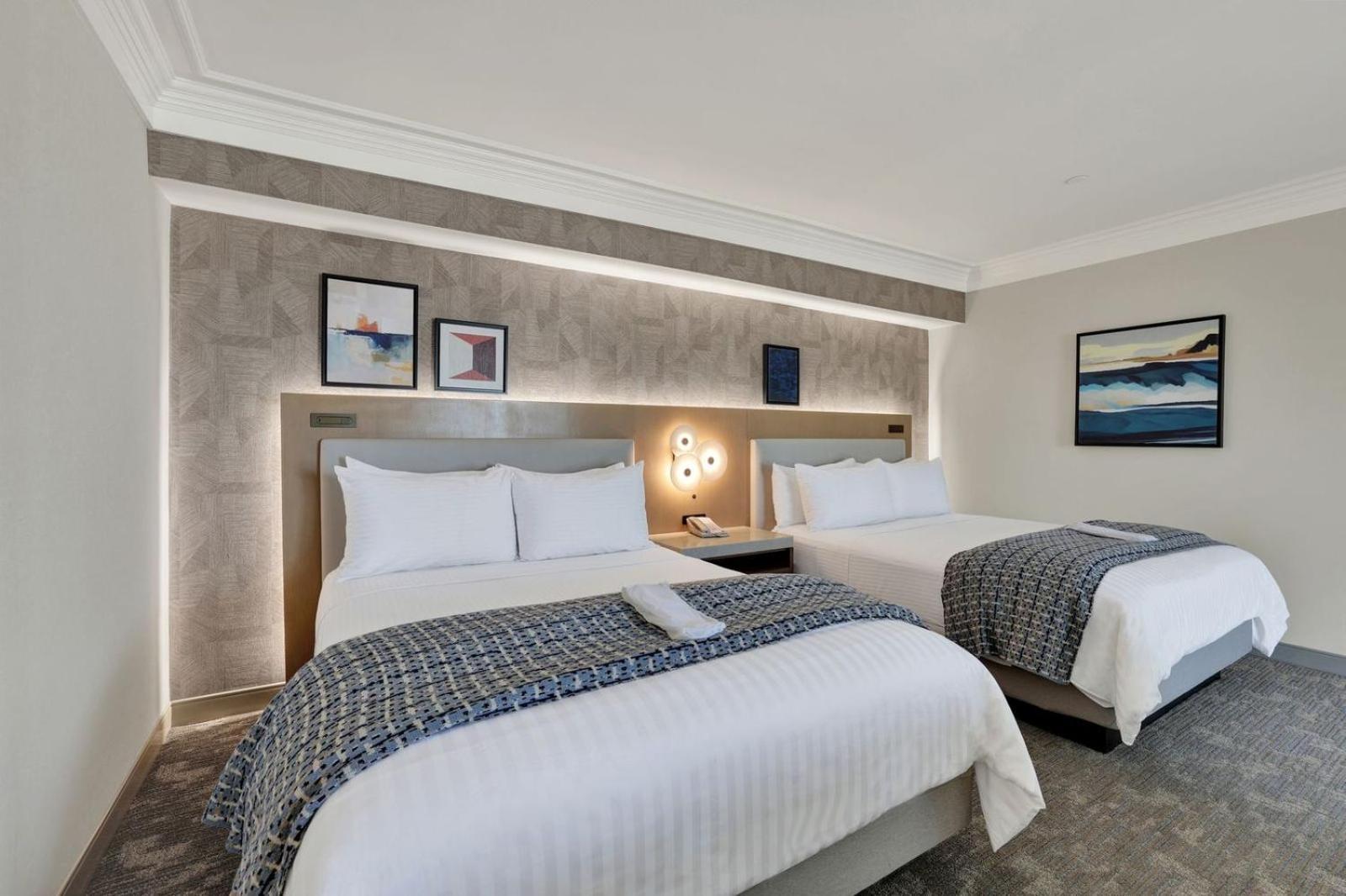 Suite avec 2 Lits Queen-Size et Balcon - Non-Fumeurs