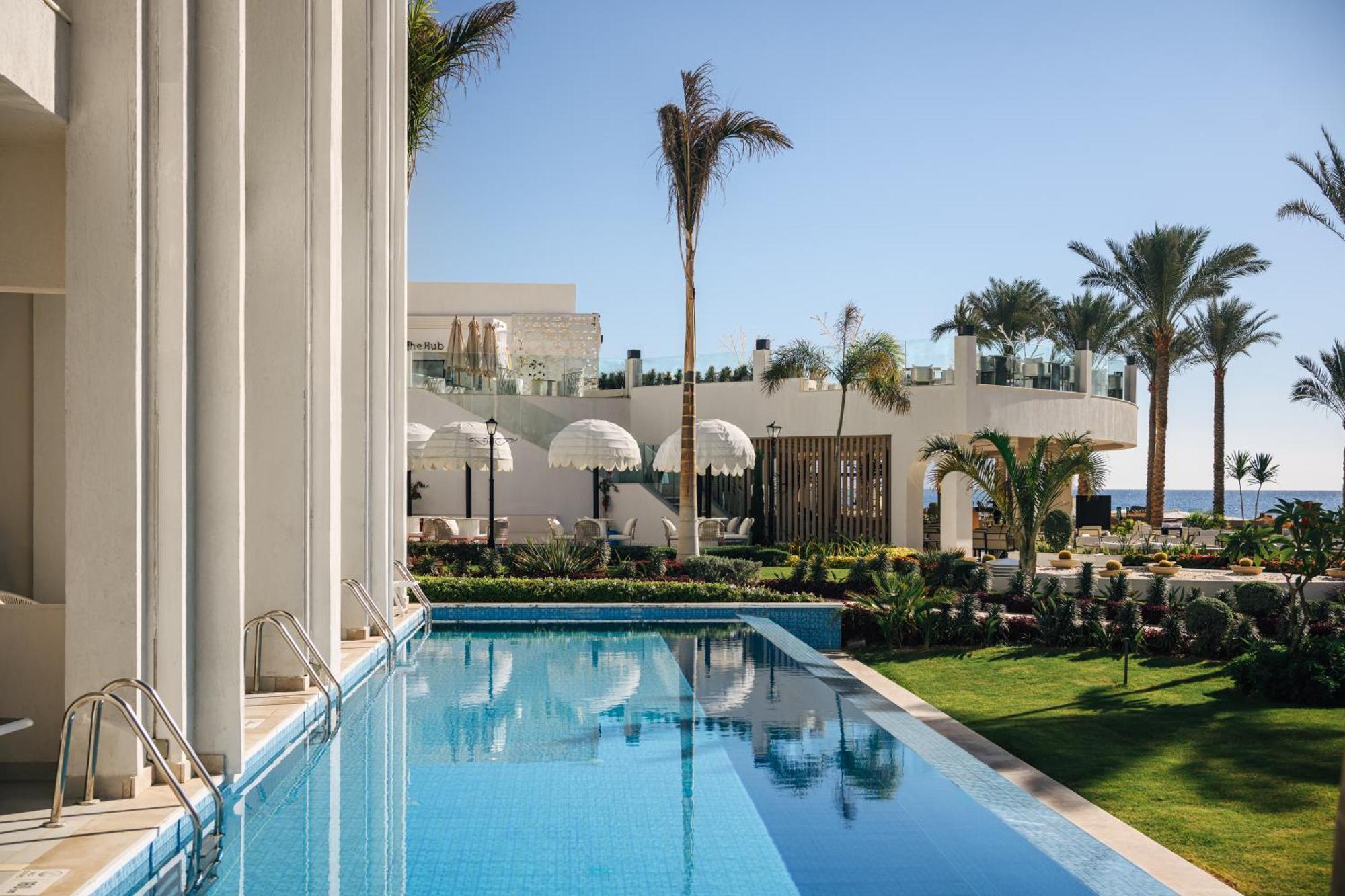 Junior Swim-Up Suite