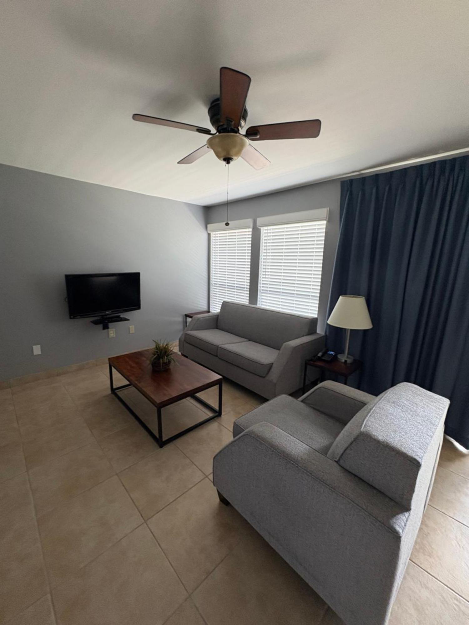 Deluxe Two-Bedroom Apartment
