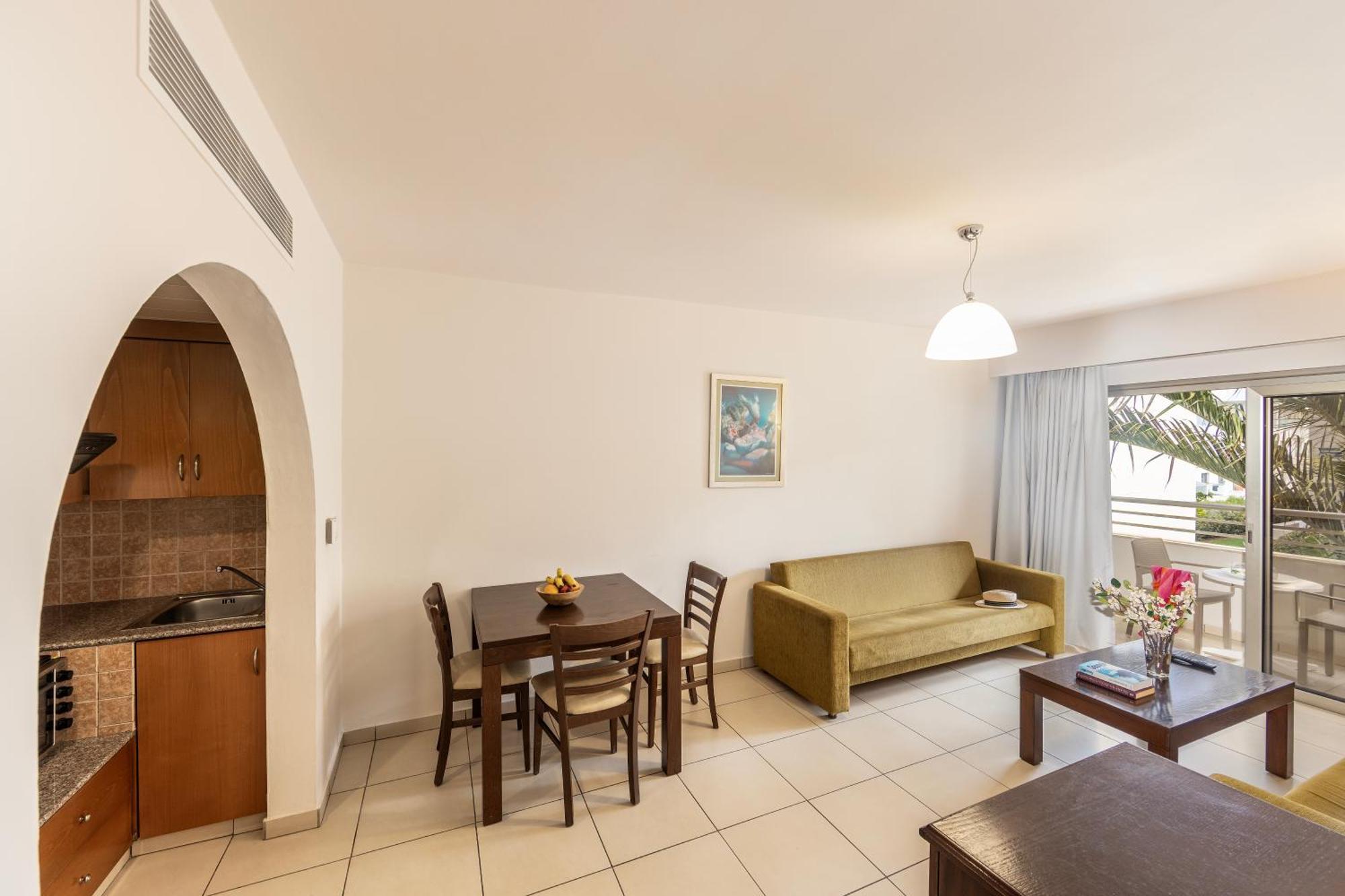 Superior One-Bedroom Apartment