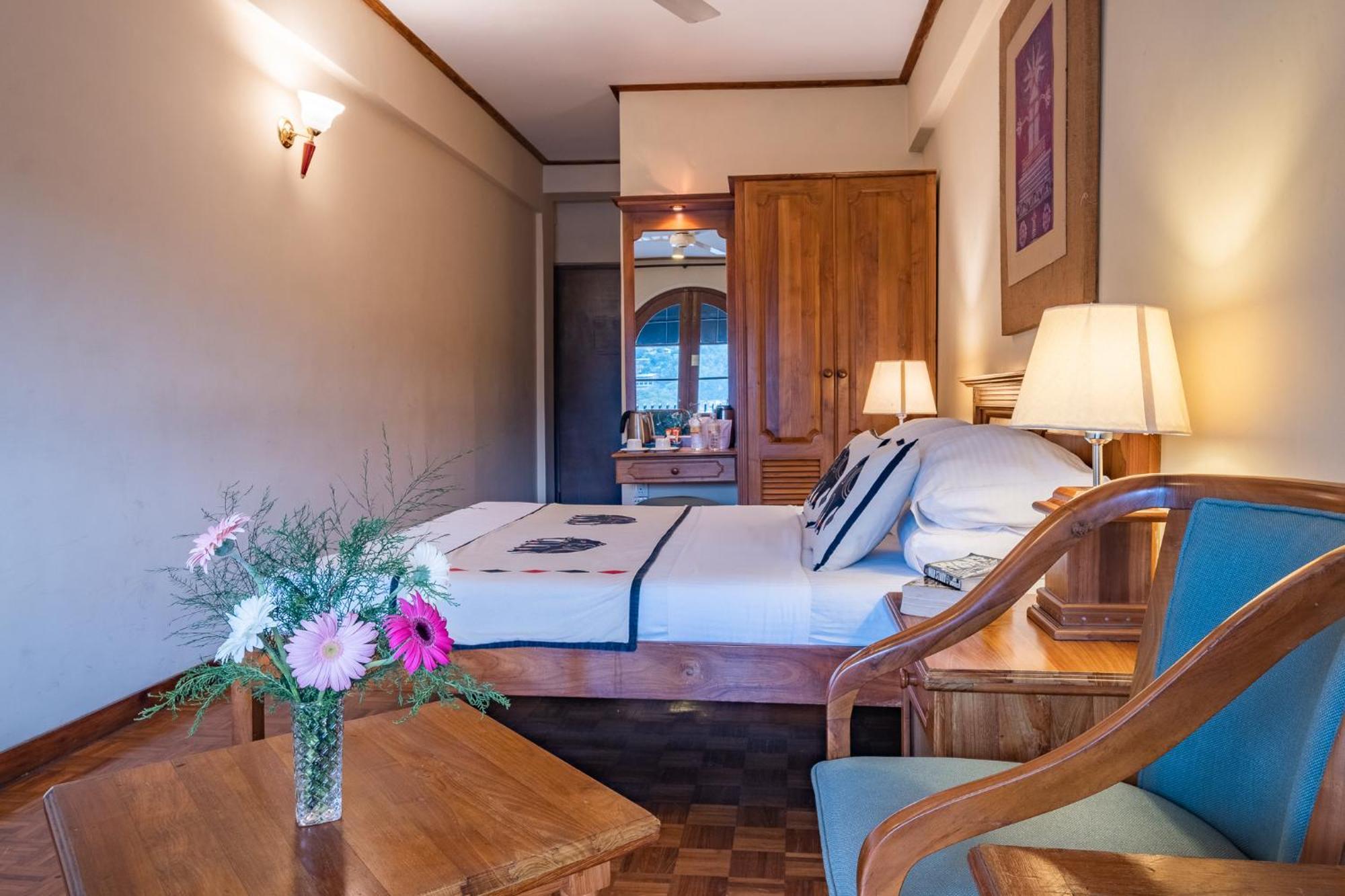 Deluxe Twin or Double Room on Food & Beverage