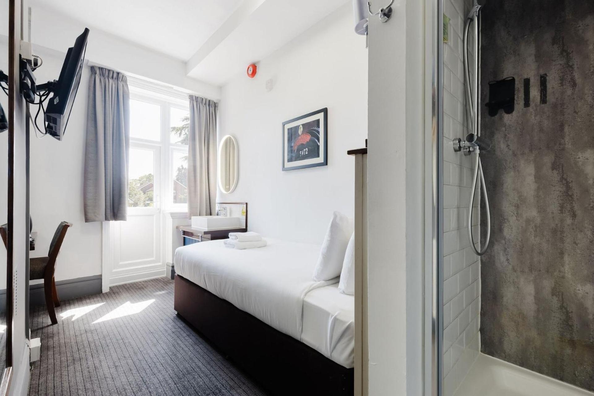 Single Room Shared Toilet
