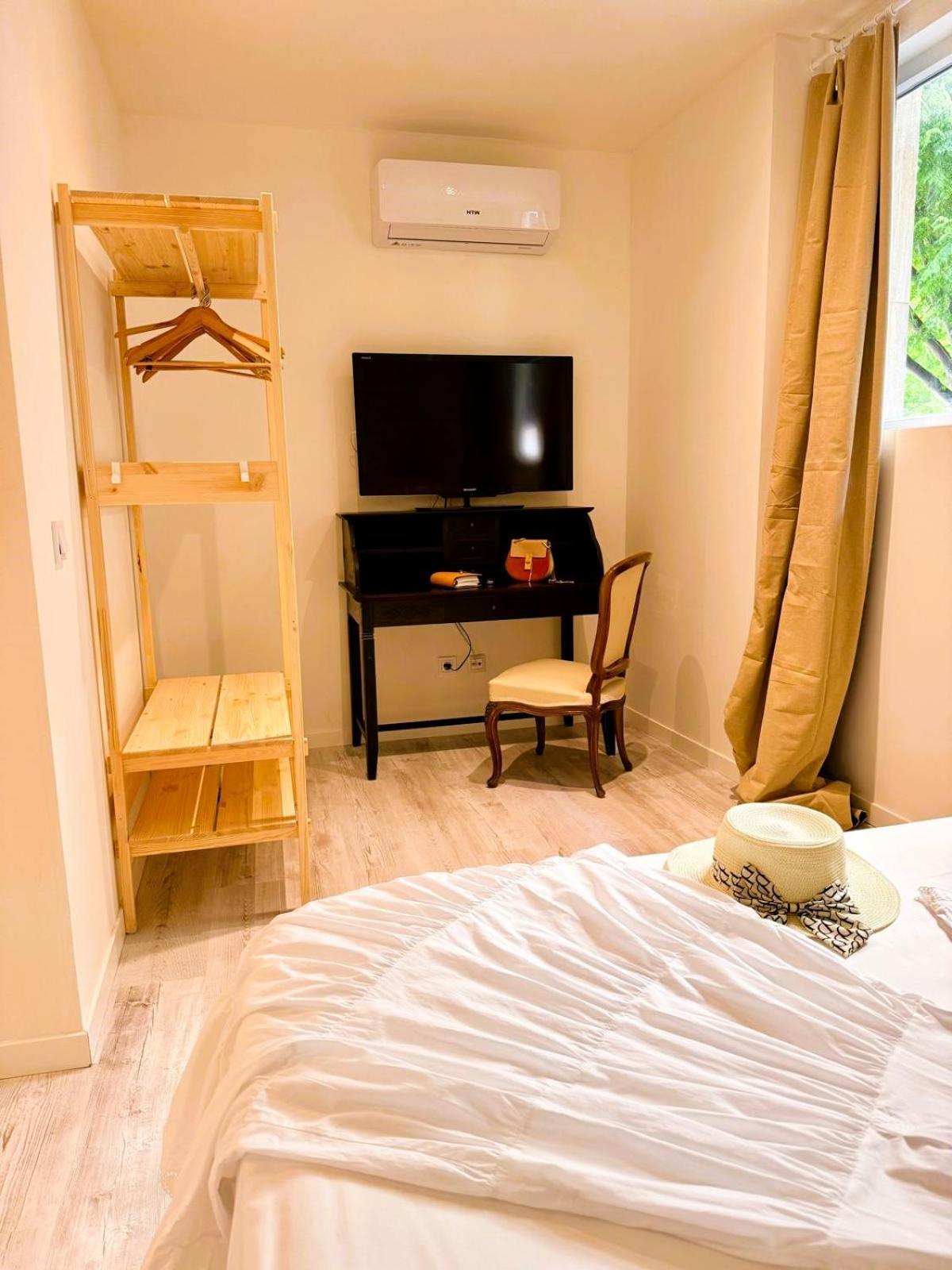 Triple Room Private Bathroom