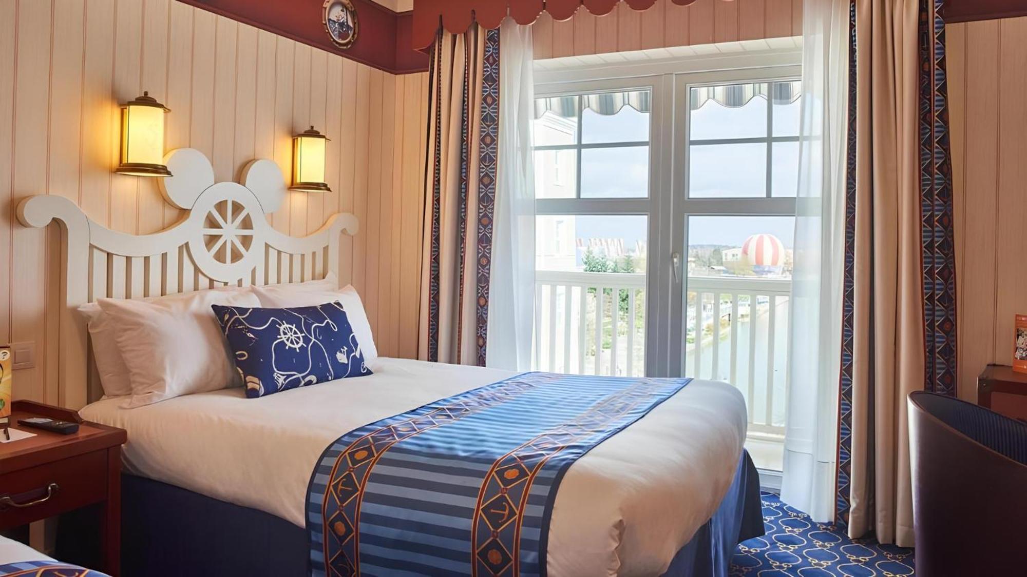 Classic Room Lake View