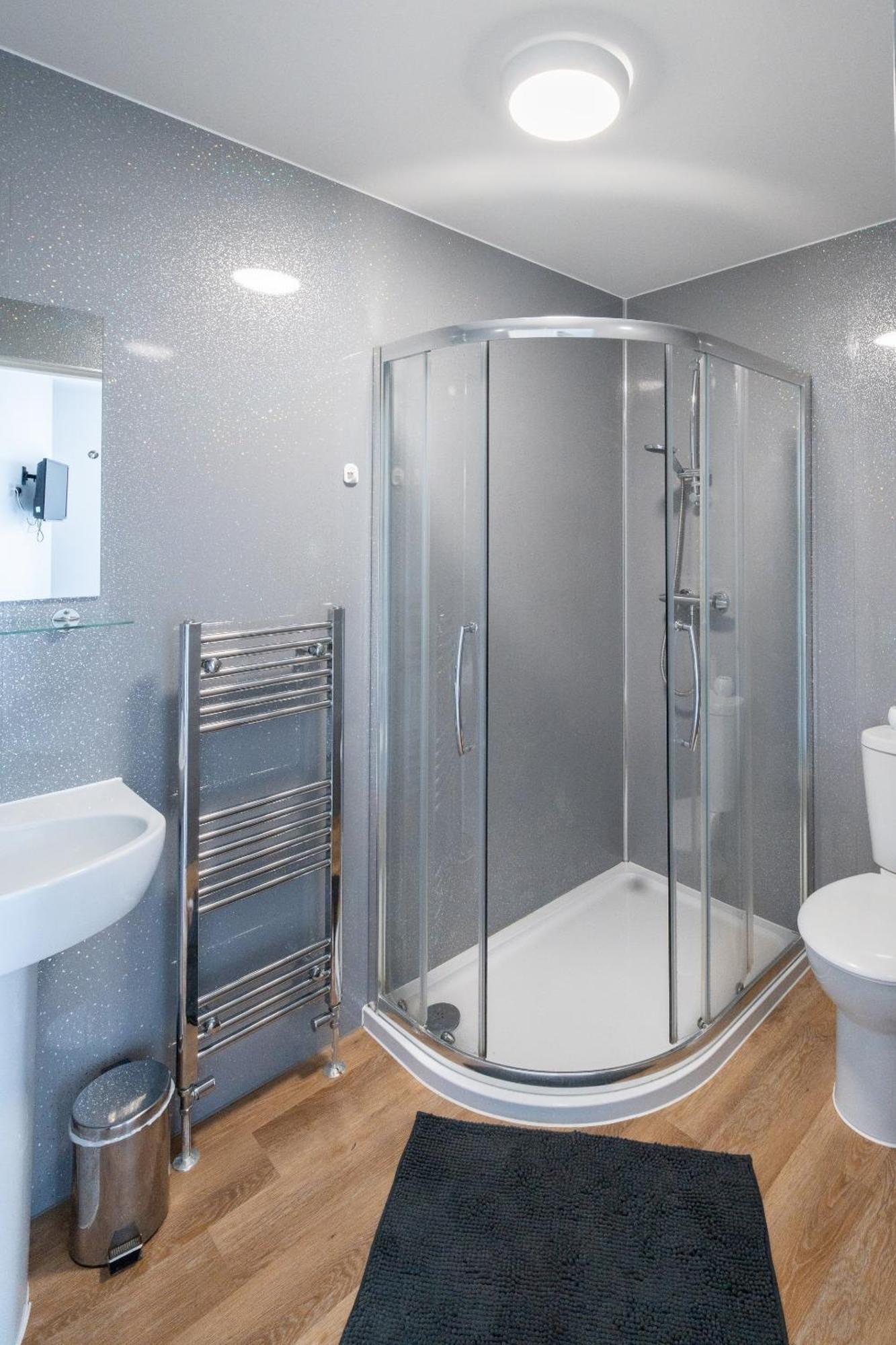 Double Room Private Bathroom