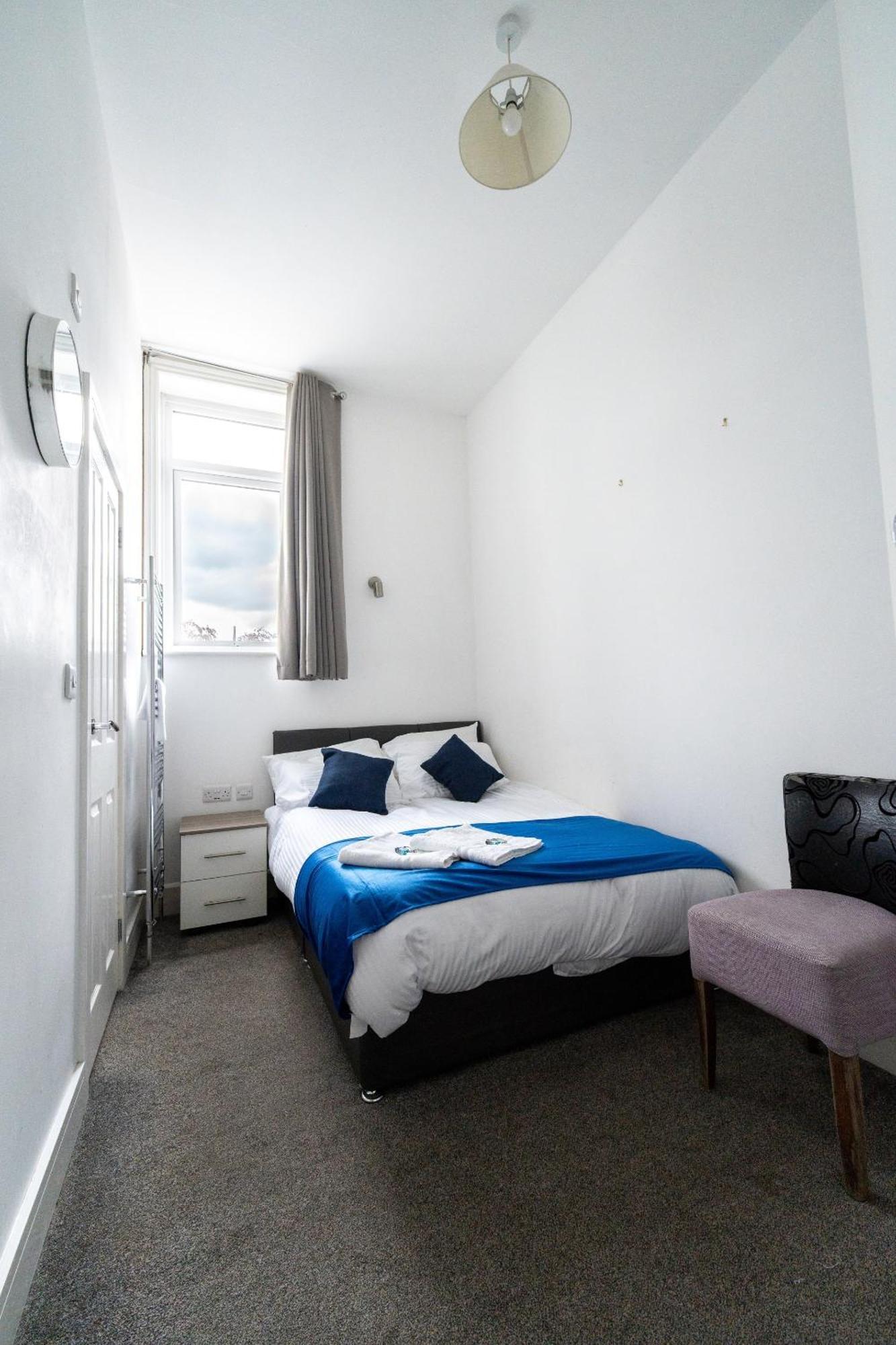Double Room Private Bathroom
