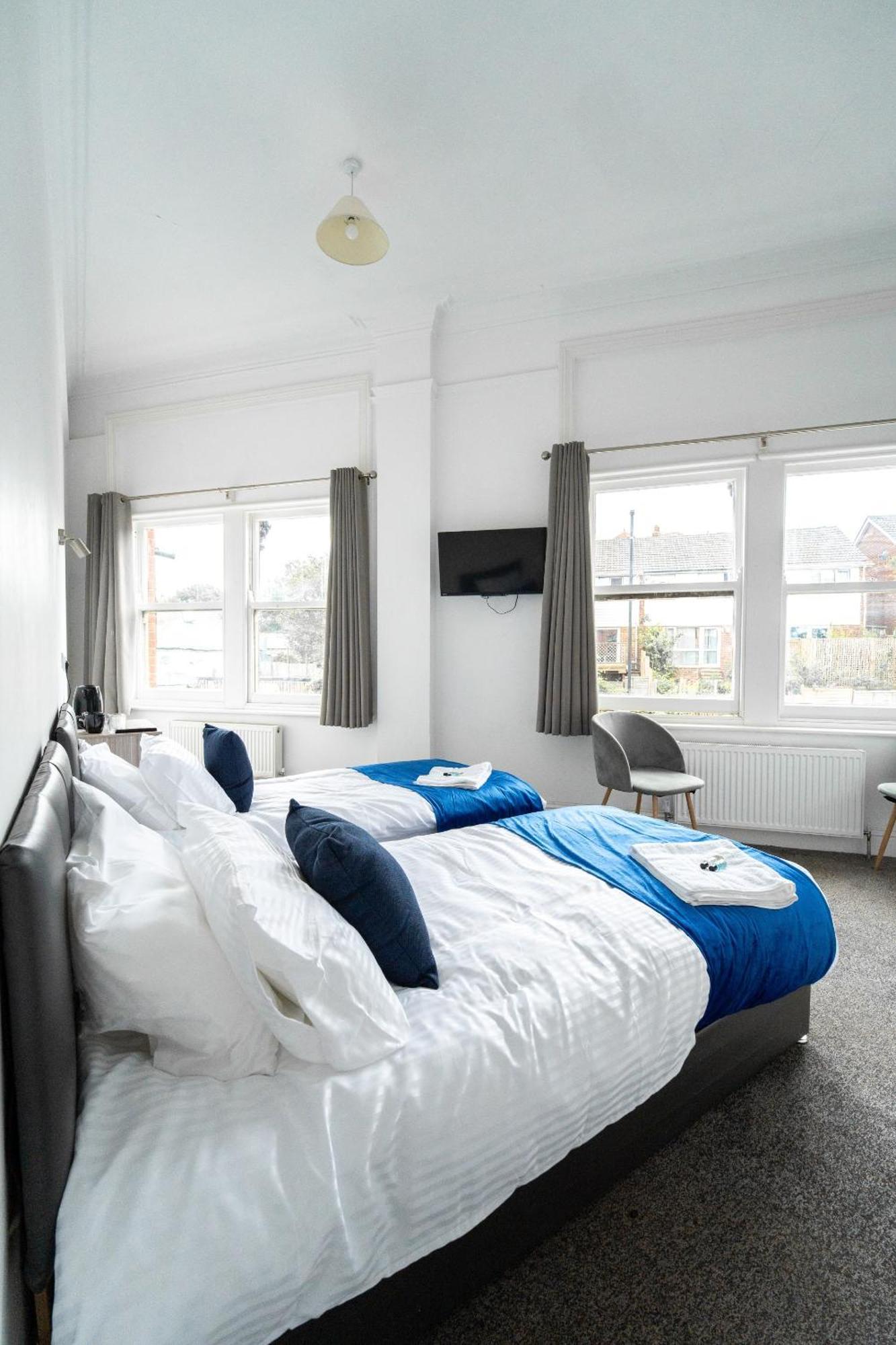 Small Twin Room