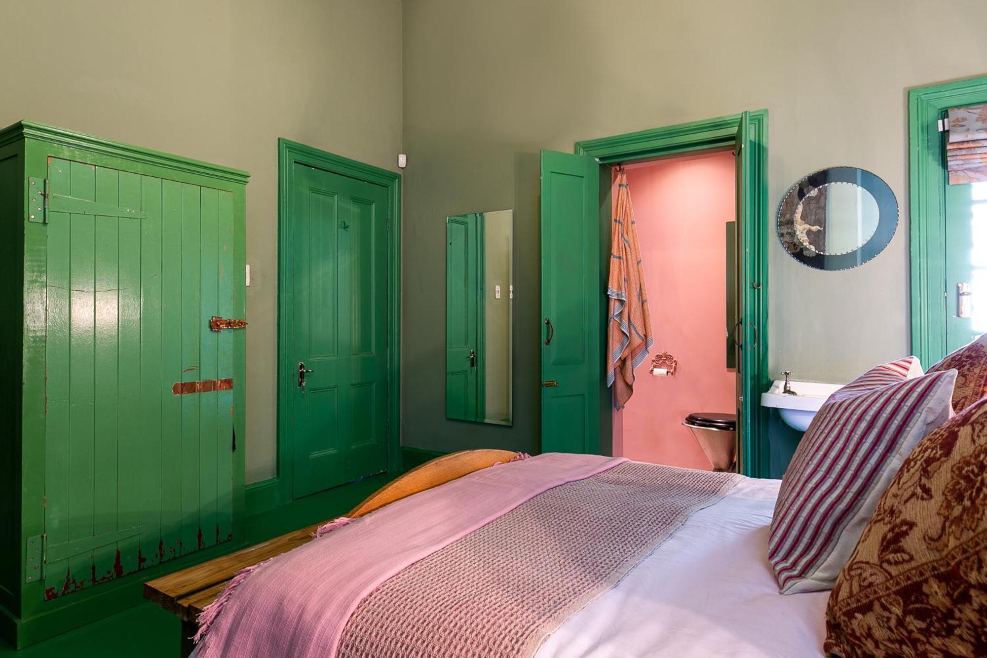 Superior Queen Room
