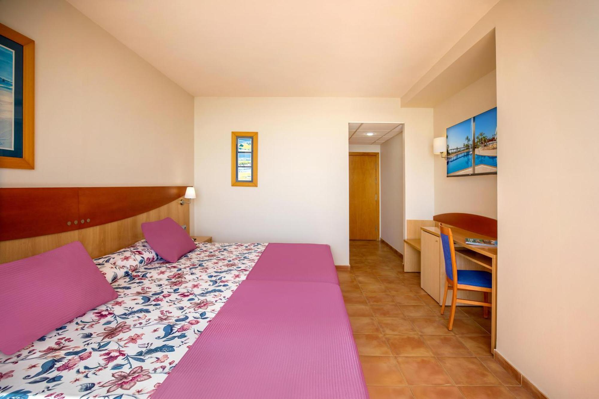 Twin Room Sea View