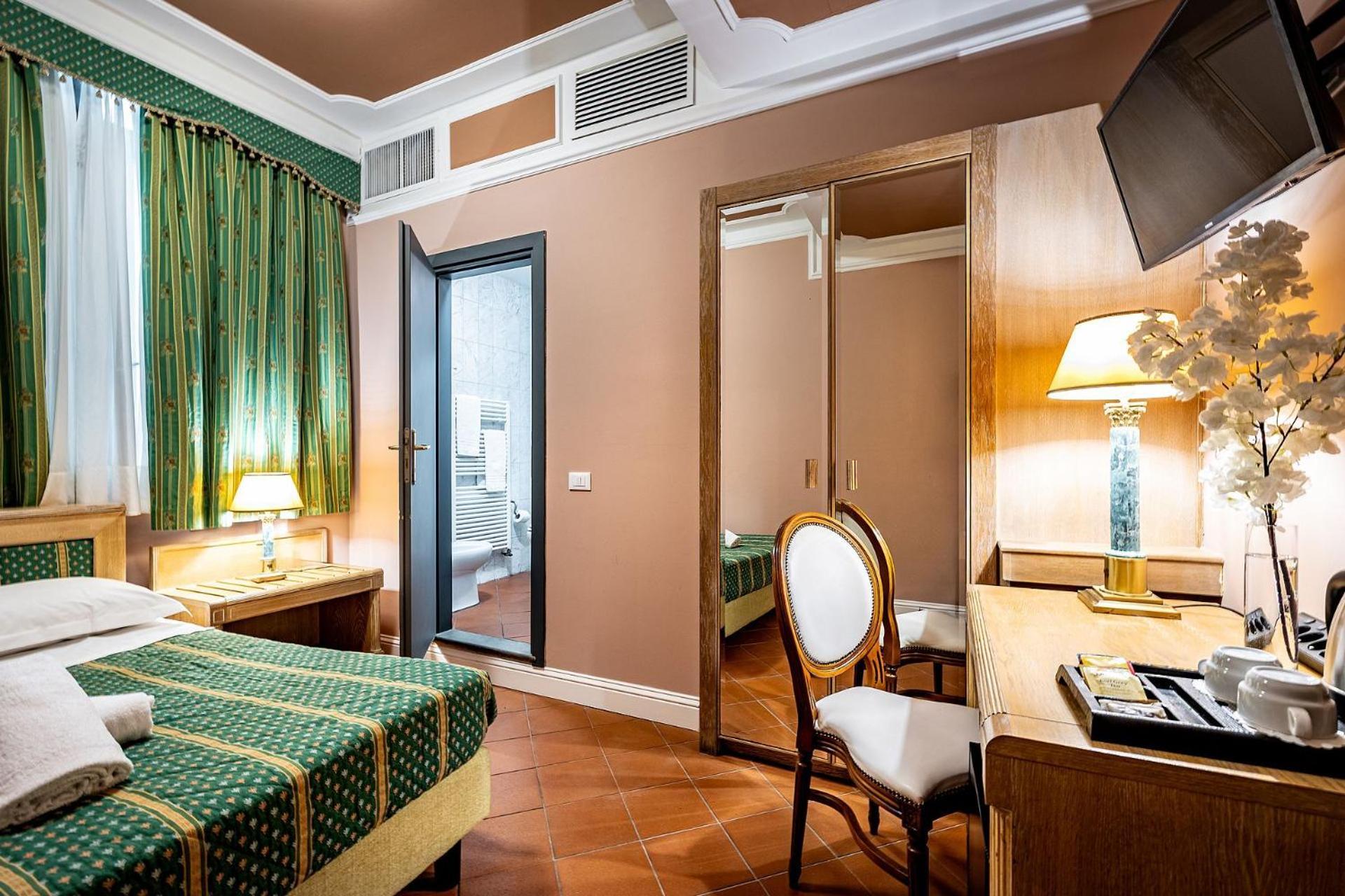 Queen Room