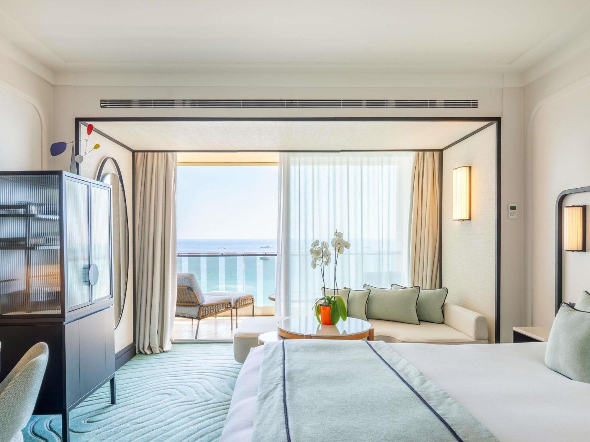 Habitación Deluxe con vistas a la ciudad.