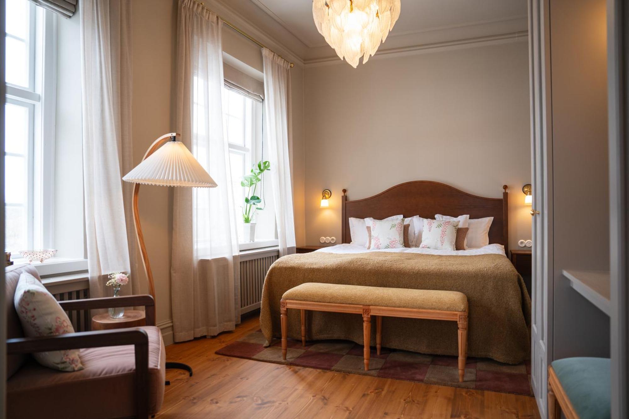 Deluxe Double Room Bath