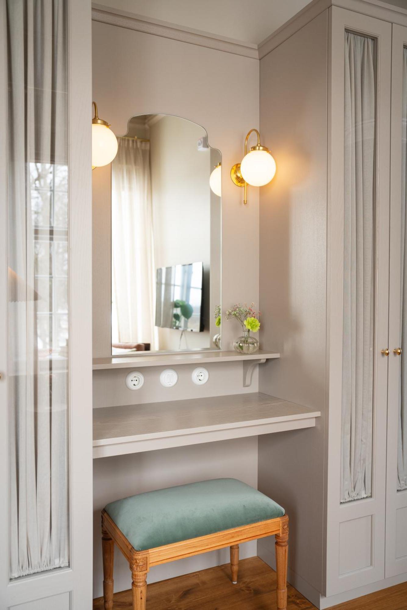 Deluxe Double Room Bath