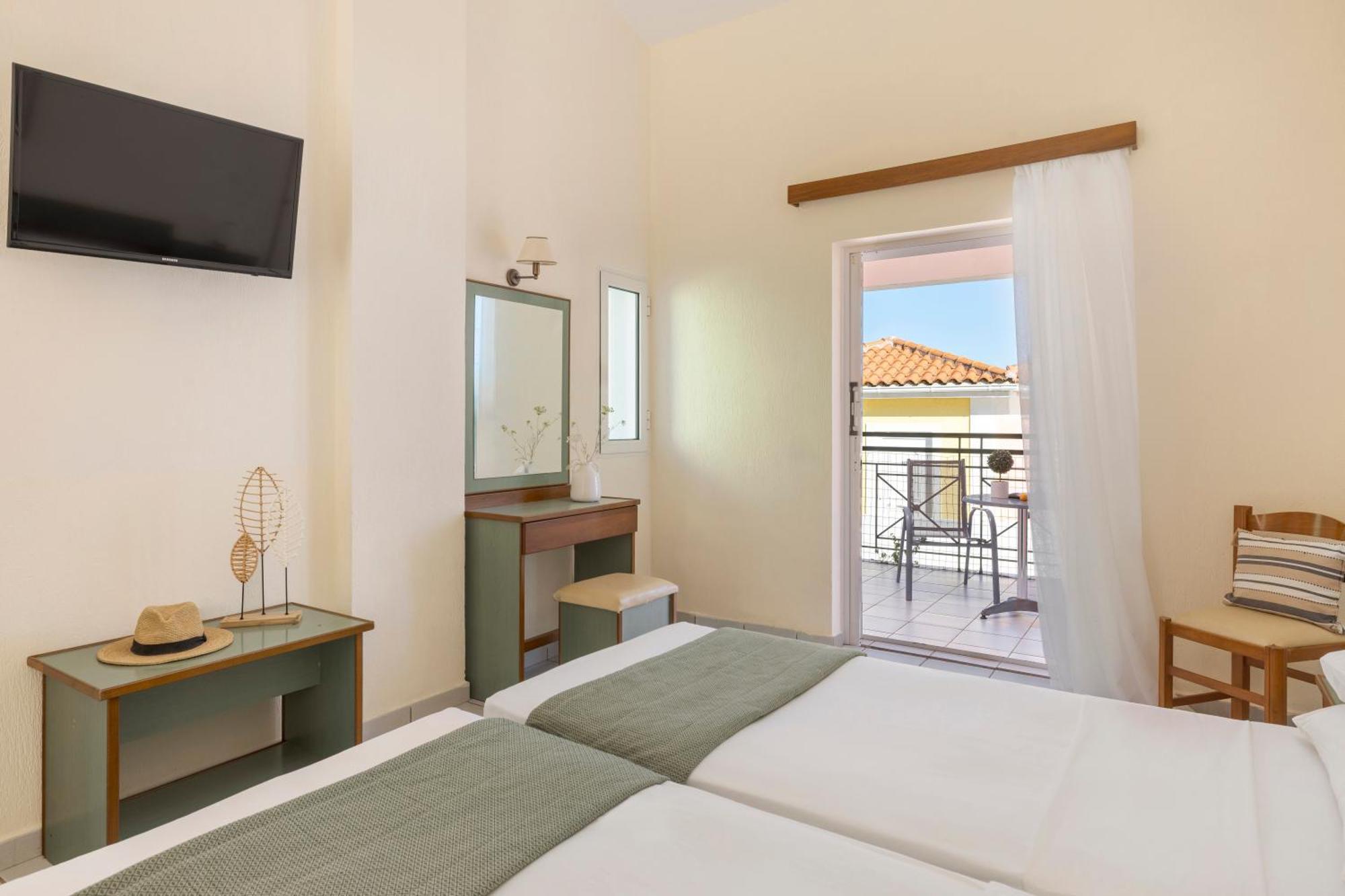 Double or Twin Room Partial Sea View