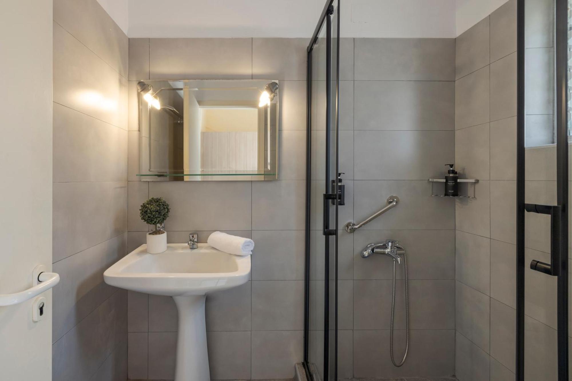 Double or Twin Room Partial Sea View